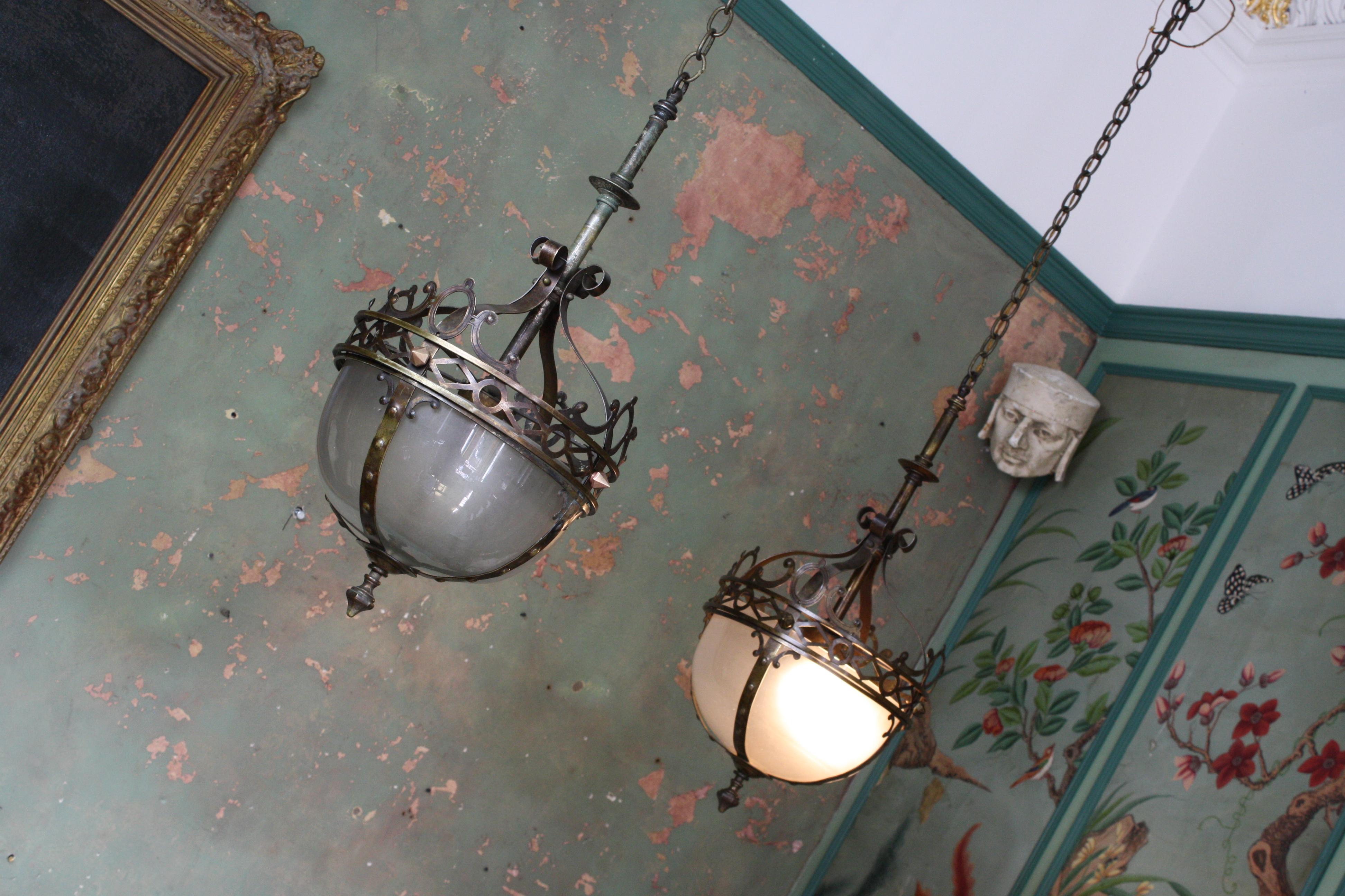 Pair of Large Gothic Revival Elaborate Gilt and Cast Brass Lanterns Lights In Good Condition In Lowestoft, GB