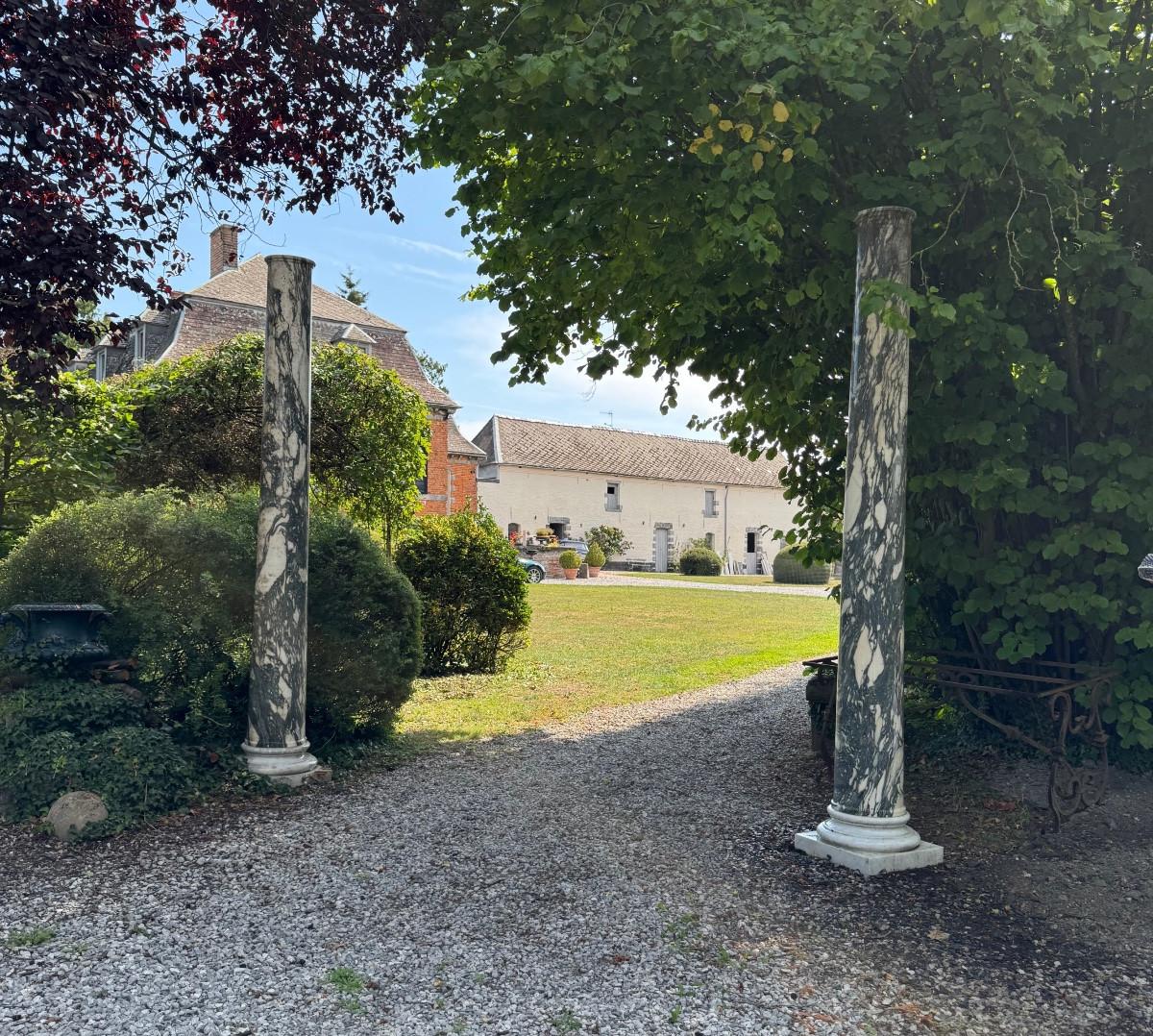 Pair of large green and white cipollino marble columns, 294 cm high, Italy For Sale 3