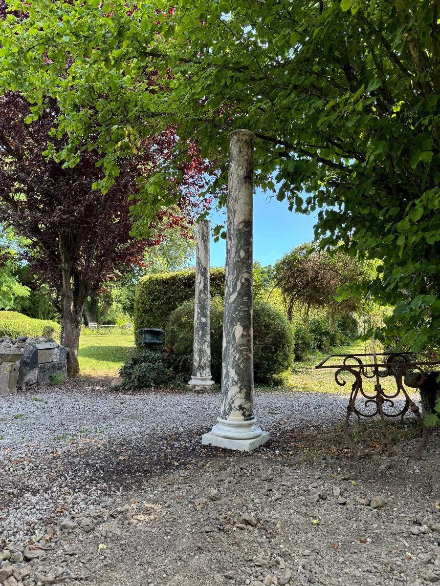Pair of large green and white cipollino marble columns, 294 cm high, Italy For Sale 1