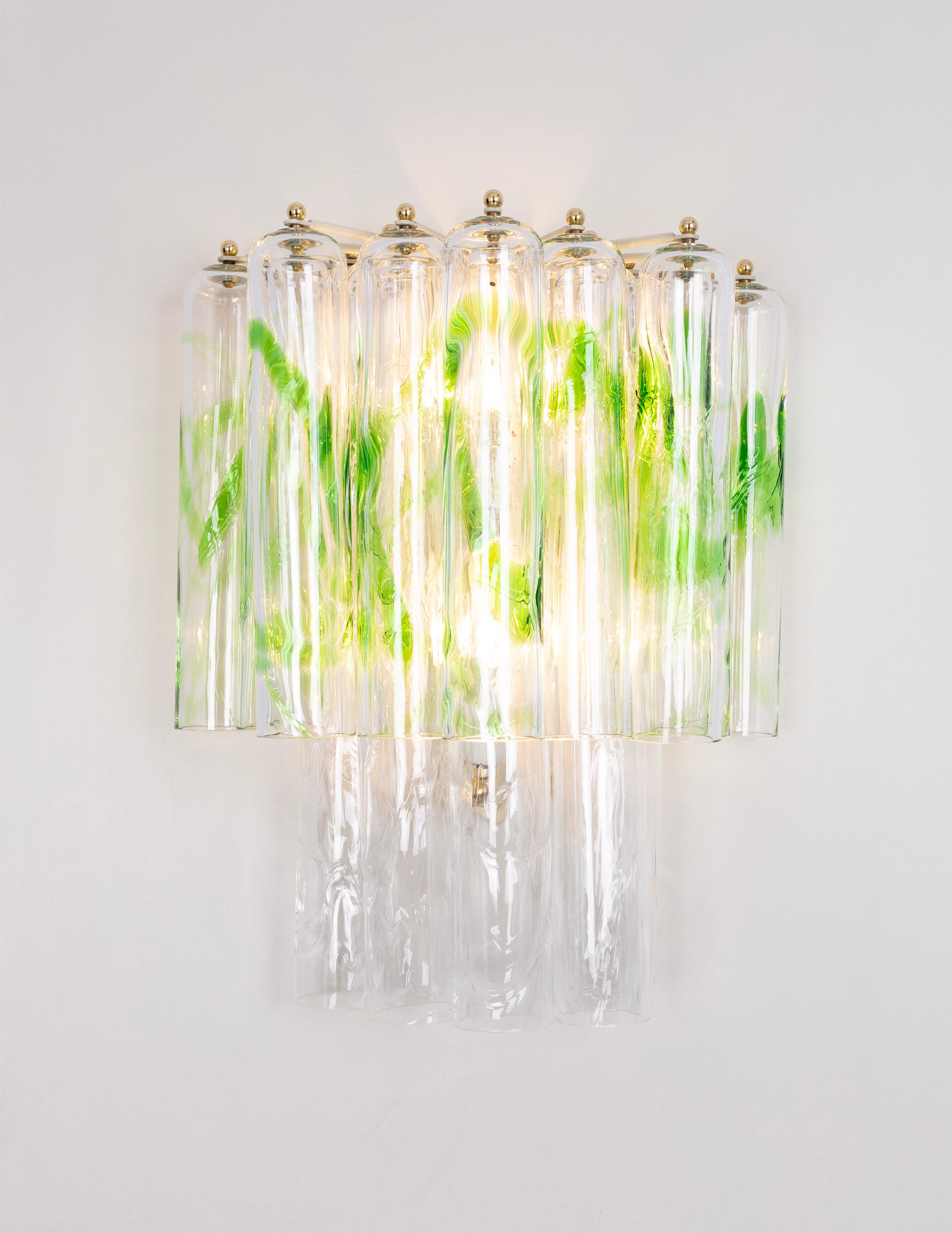 Fin du 20e siècle Paire de grandes appliques en verre de Murano vert par Mazzega, Italie, années 1970 en vente