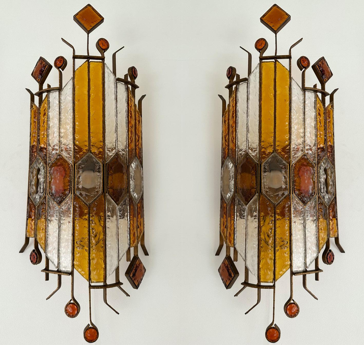 Pair of Large Hammered Glass Wrought Iron Sconces by Longobard, Italy, 1970s In Good Condition In SAINT-OUEN, FR