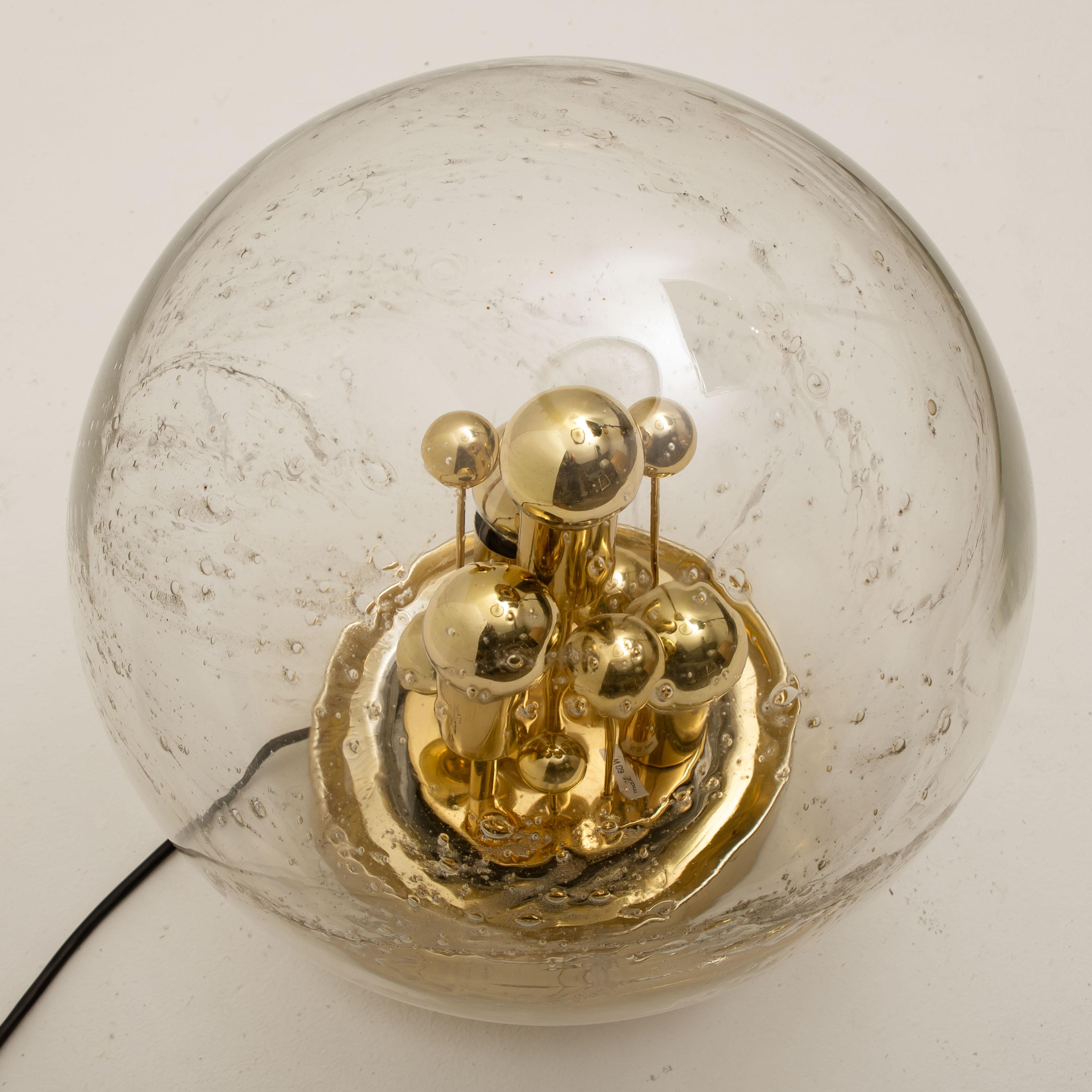 Paire de grandes lampes de bureau Doria en verre bullé soufflé à la main, 1970 en vente 5