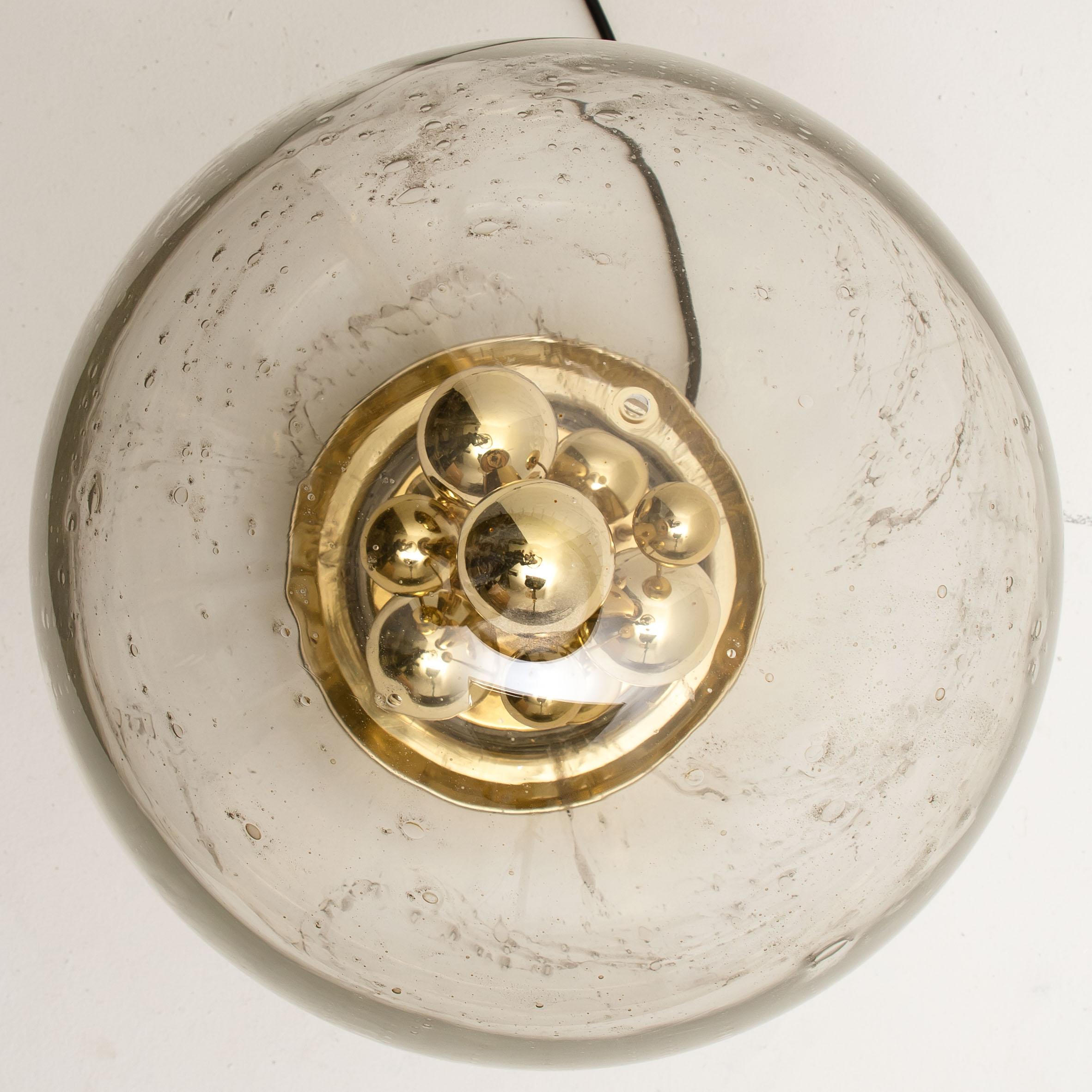 Paire de grandes lampes de bureau Doria en verre bullé soufflé à la main, 1970 en vente 6