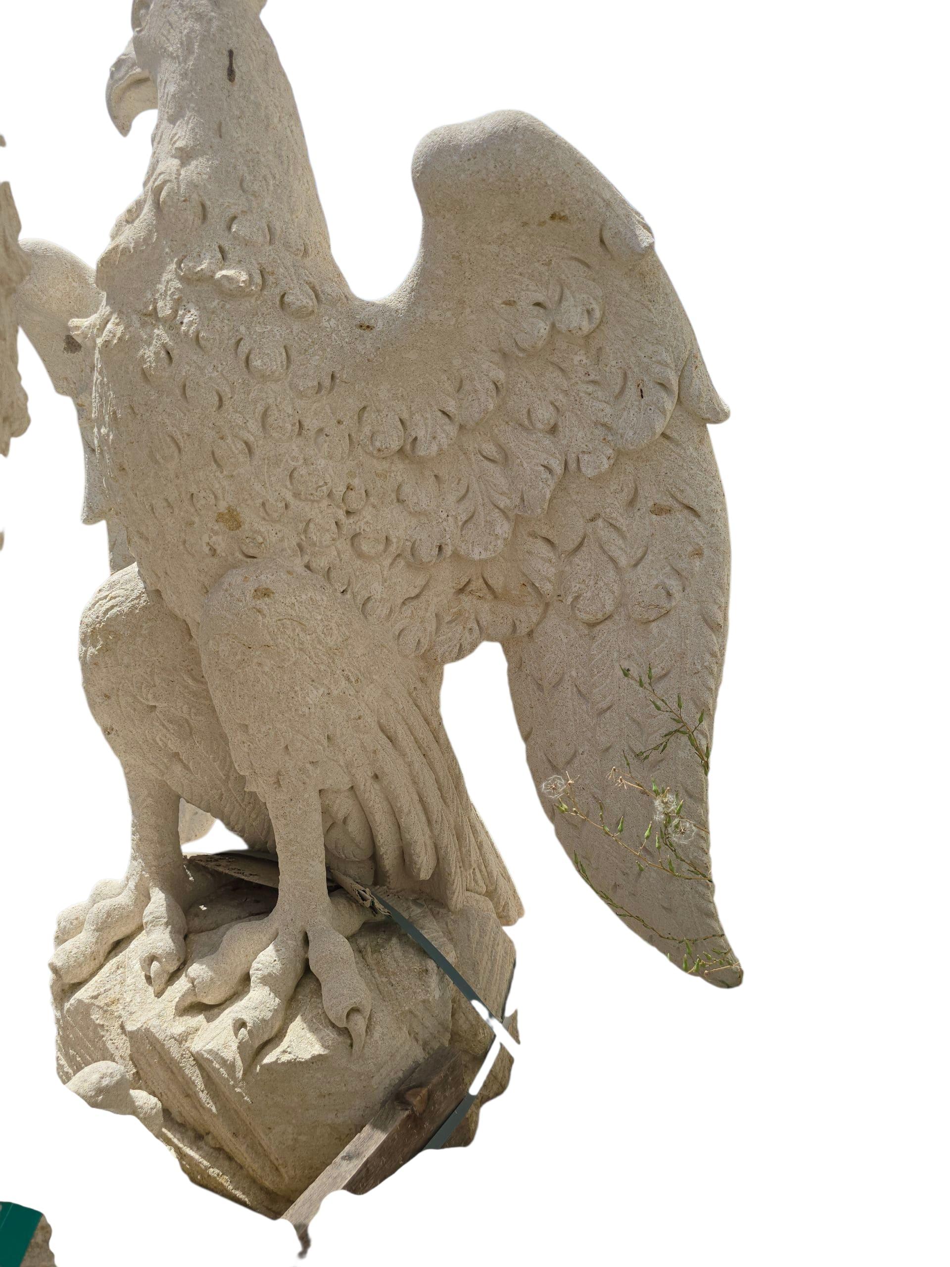Pair of Large Hand-Carved Vicenza Stone Eagles, Italy For Sale 1
