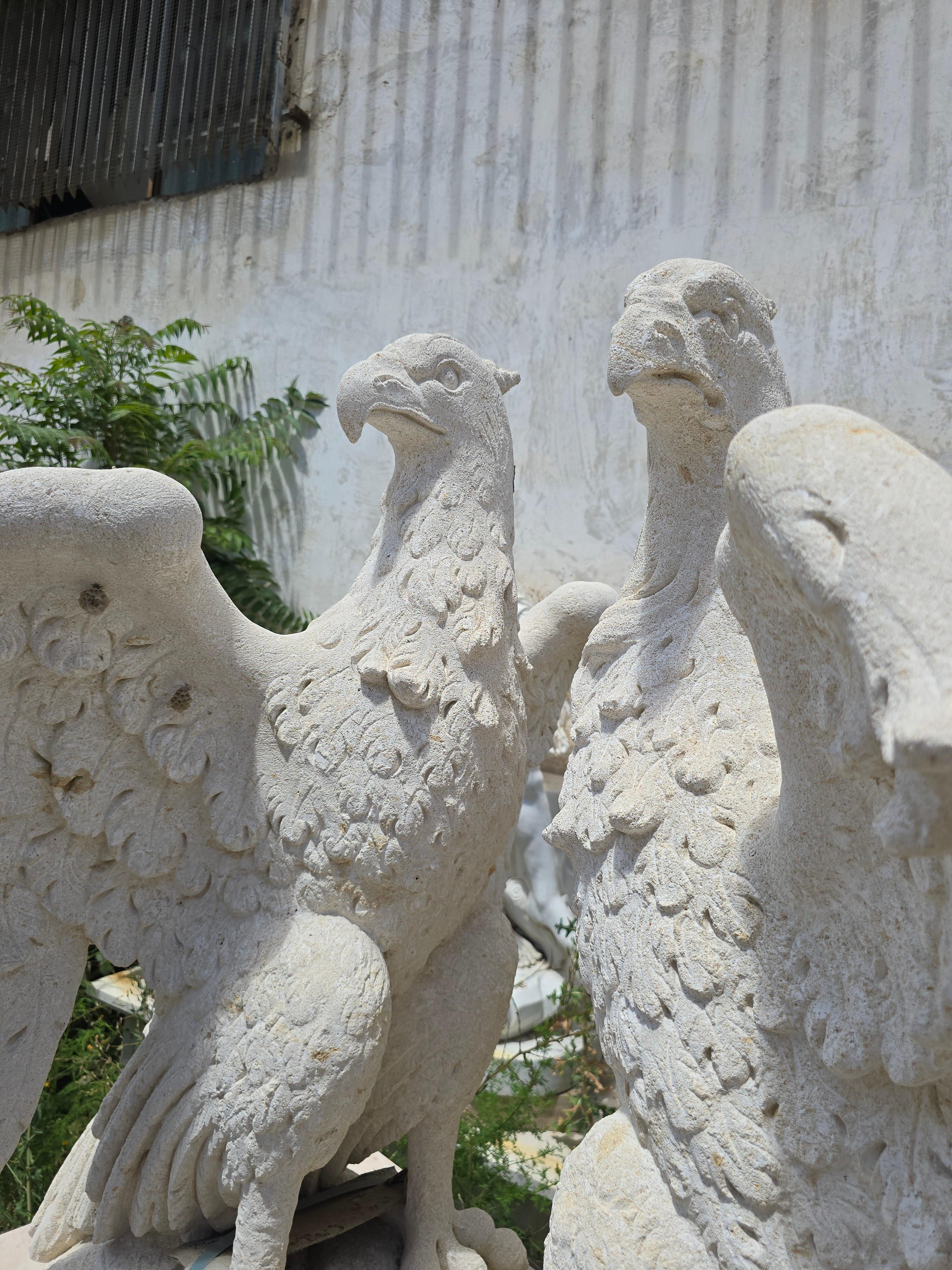 Pair of Large Hand-Carved Vicenza Stone Eagles, Italy For Sale 3