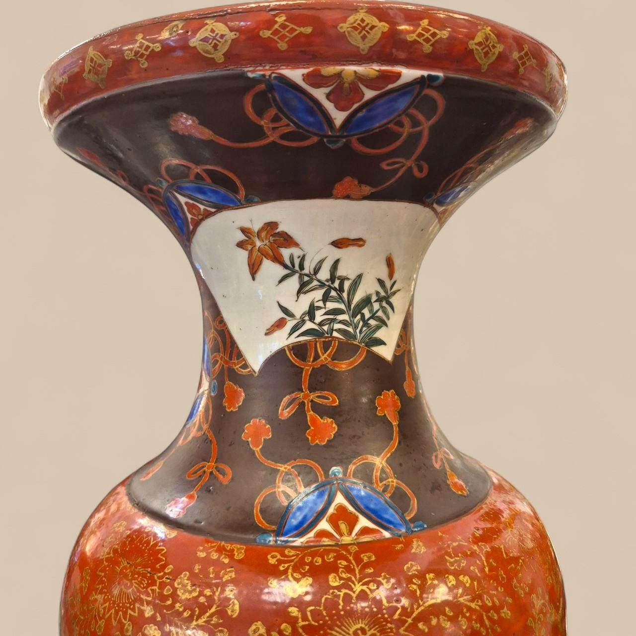 Pair of Large Hand-Painted Enameled Porcelain Vases, Japan, Meiji, 19th Century For Sale 11