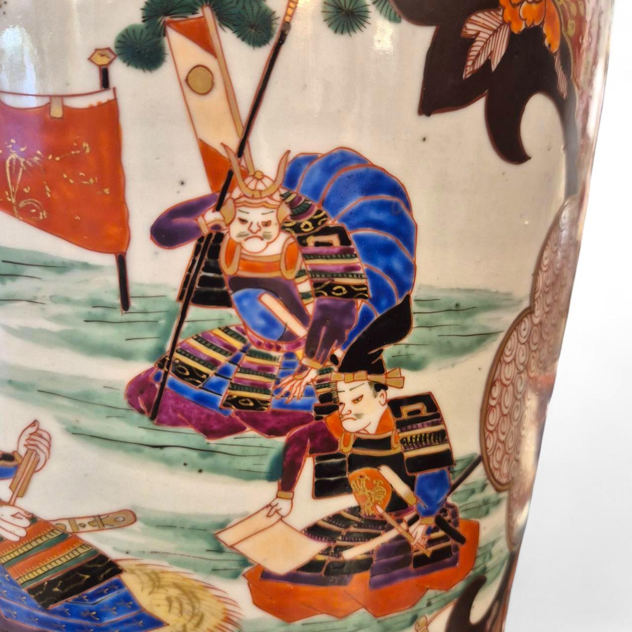 Pair of Large Hand-Painted Enameled Porcelain Vases, Japan, Meiji, 19th Century For Sale 1