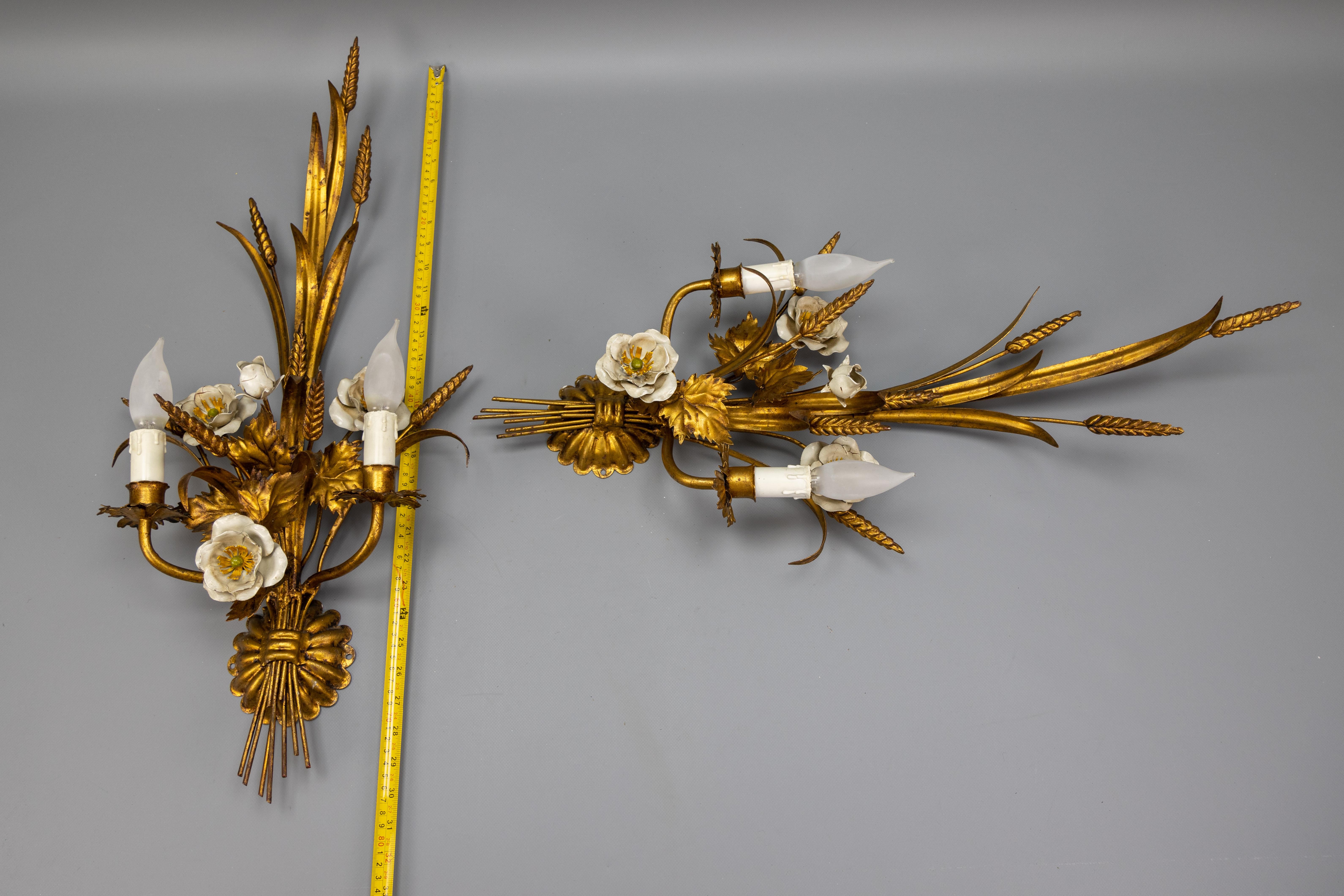 Pair of Large Hollywood Regency Gilt Metal Wheat and White Flower Sconces, 1970s For Sale 13