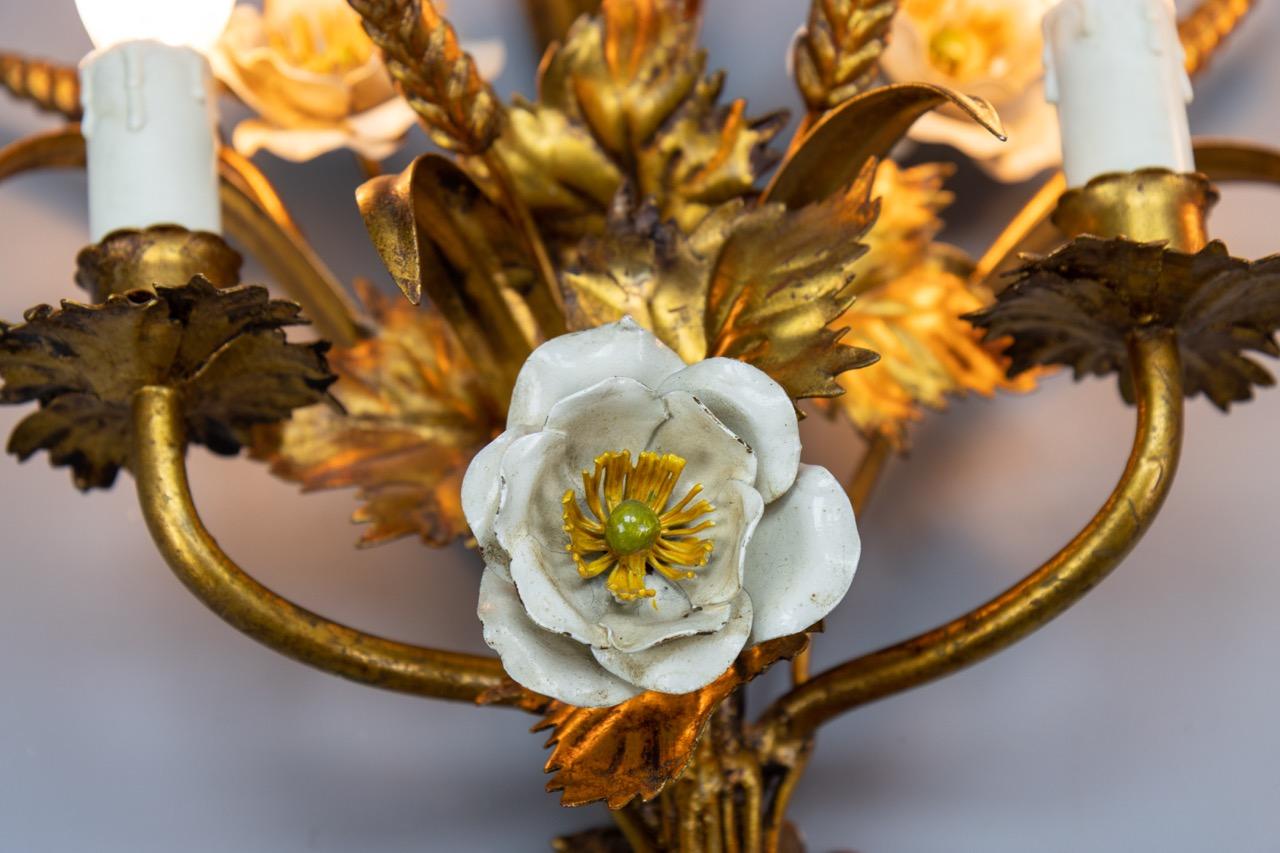 Late 20th Century Pair of Large Hollywood Regency Gilt Metal Wheat and White Flower Sconces, 1970s For Sale