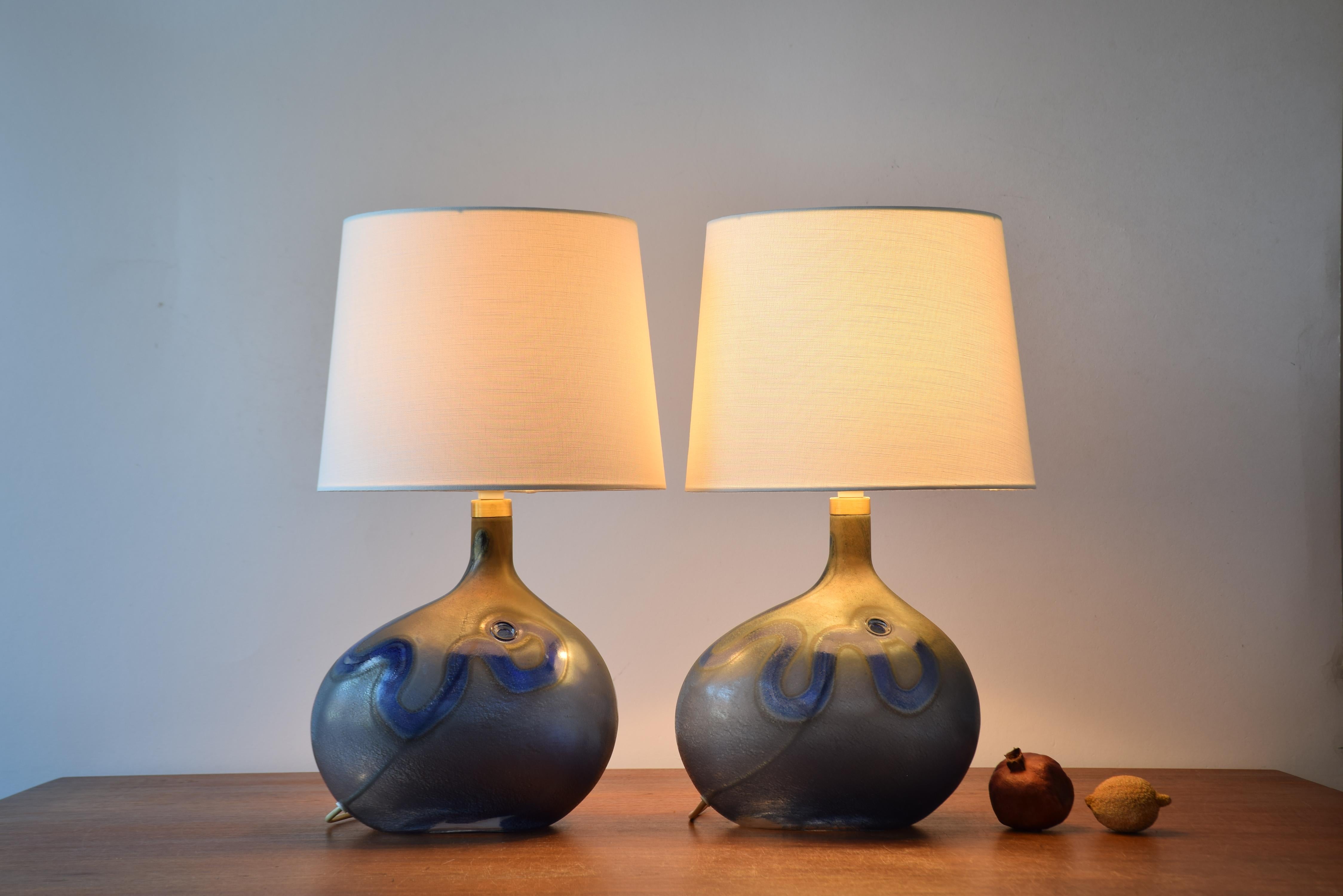 Rare paire de grandes lampes de table Holmegaard 