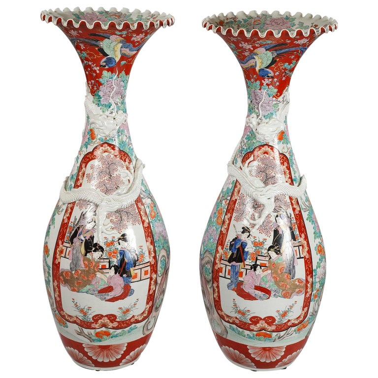 Pair of Large Imari Porcelain Vases For Sale at 1stdibs