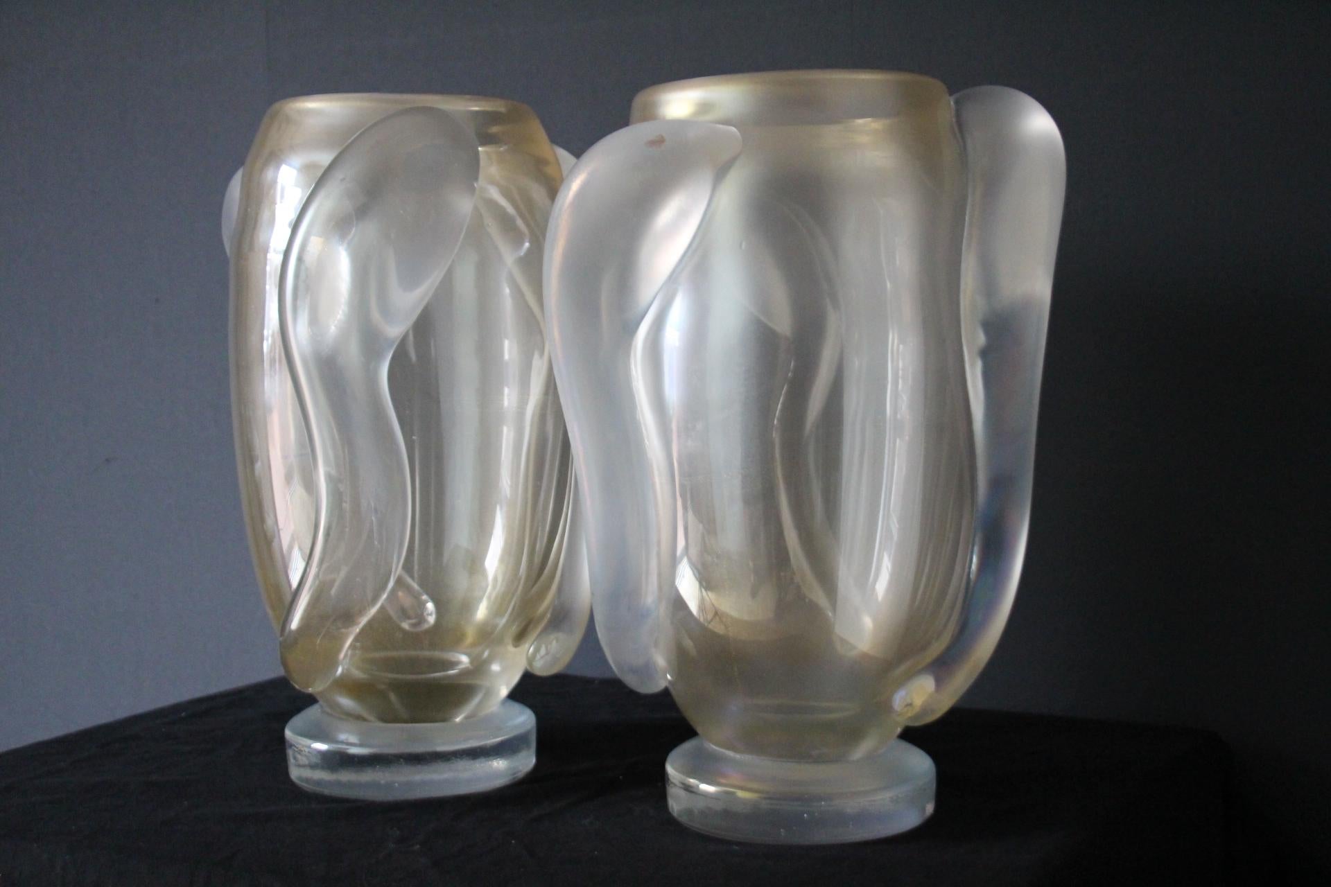 Pair of Large Iridescent Pearly Murano Glass Vases by Costantini For Sale 9