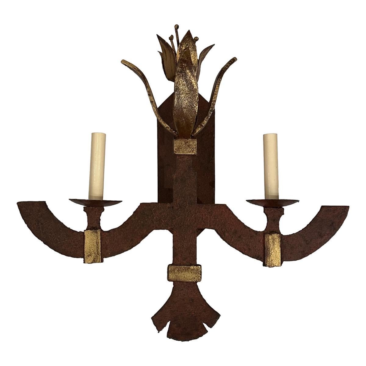 Pareja de grandes candelabros de hierro Italiano en venta