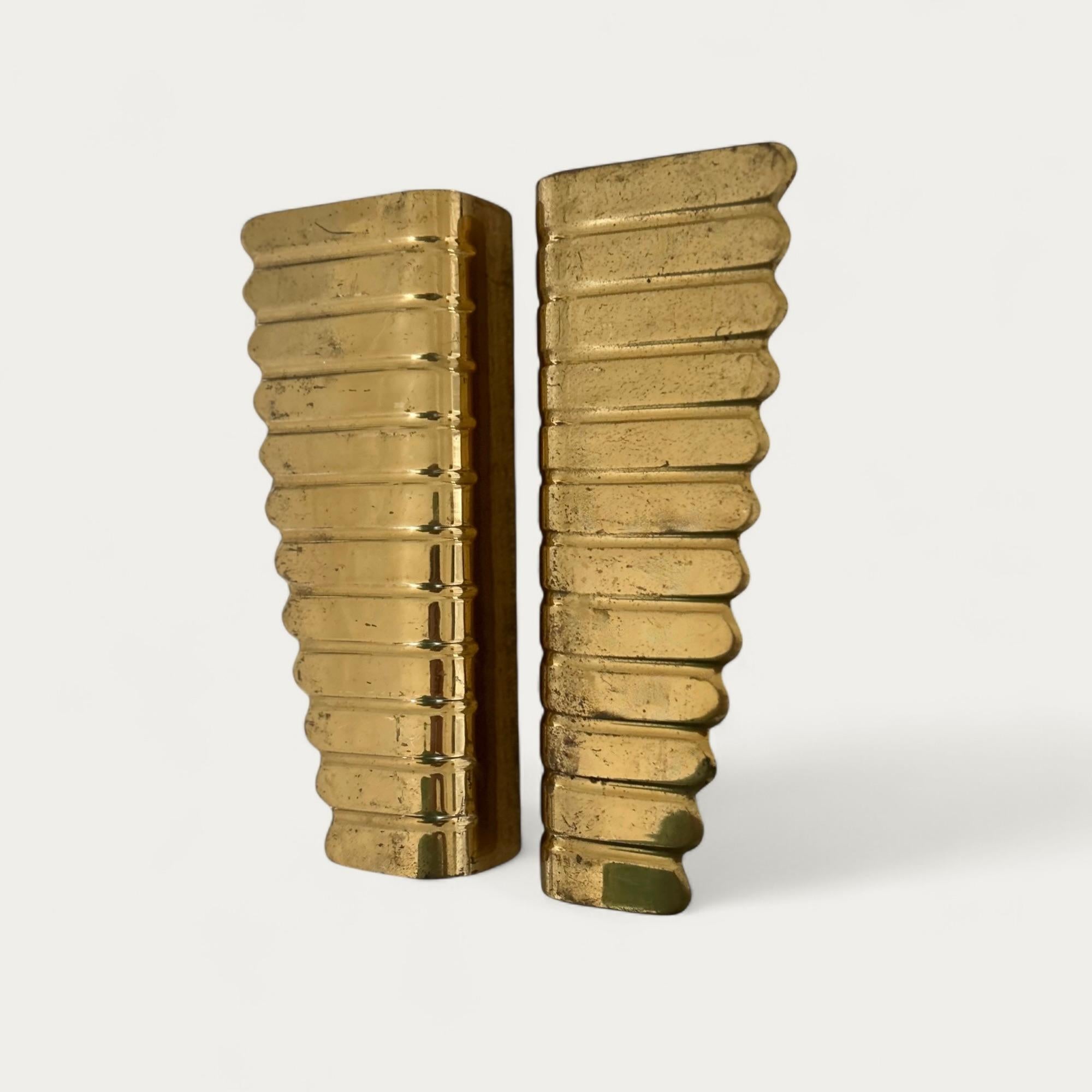 Metal Pair of Large Italian 1950s Gilt Brass Door Handles For Sale