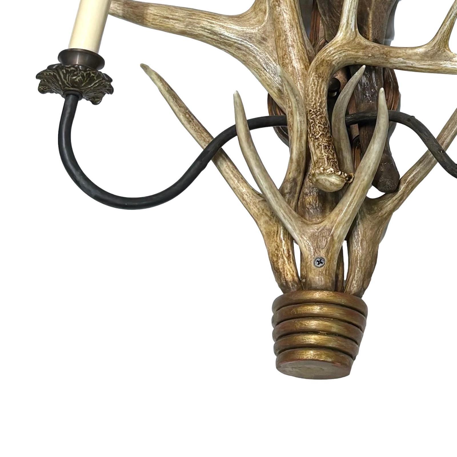 Pair of vintage circa 1930's Northern Italian antler sconces with 2 lights.

Measurements:
Height: 24