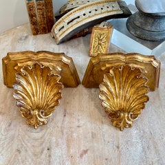 Pair of Large Italian Architectural Gilt Wall Shelves Brackets, Italy