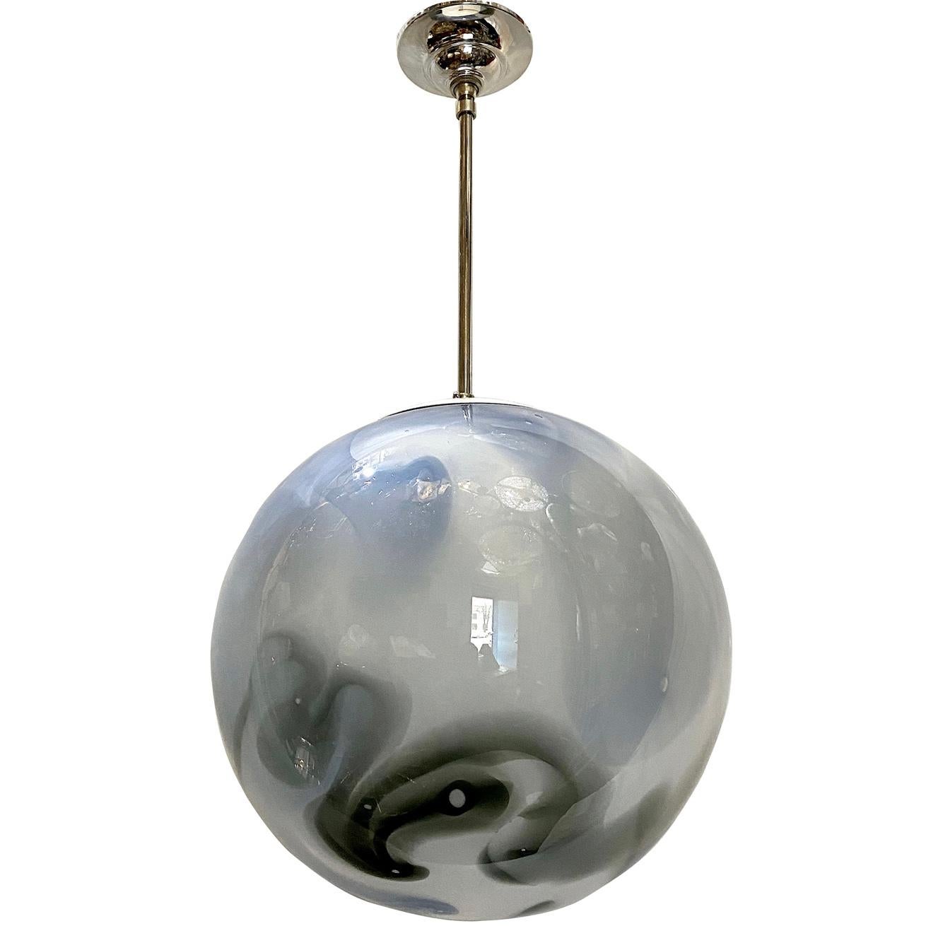 Verre d'art Paire de grandes lanternes italiennes en verre d'art, vendues individuellement en vente