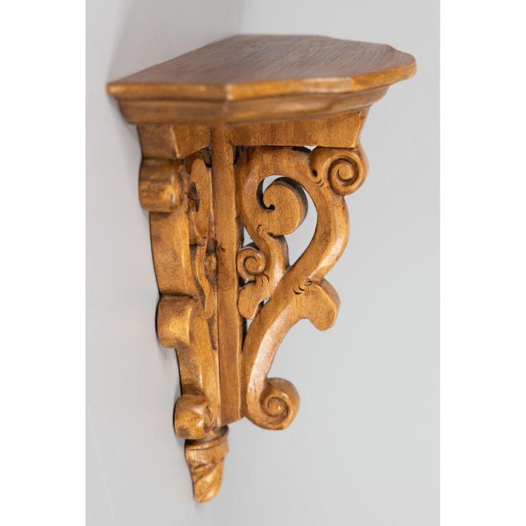 Pair of Large Italian Carved Oak Wall Brackets Shelves For Sale at 1stDibs
