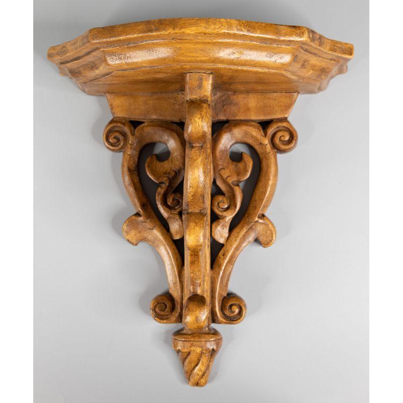 Pair of Large Italian Carved Oak Wall Brackets Shelves In Good Condition In Pearland, TX