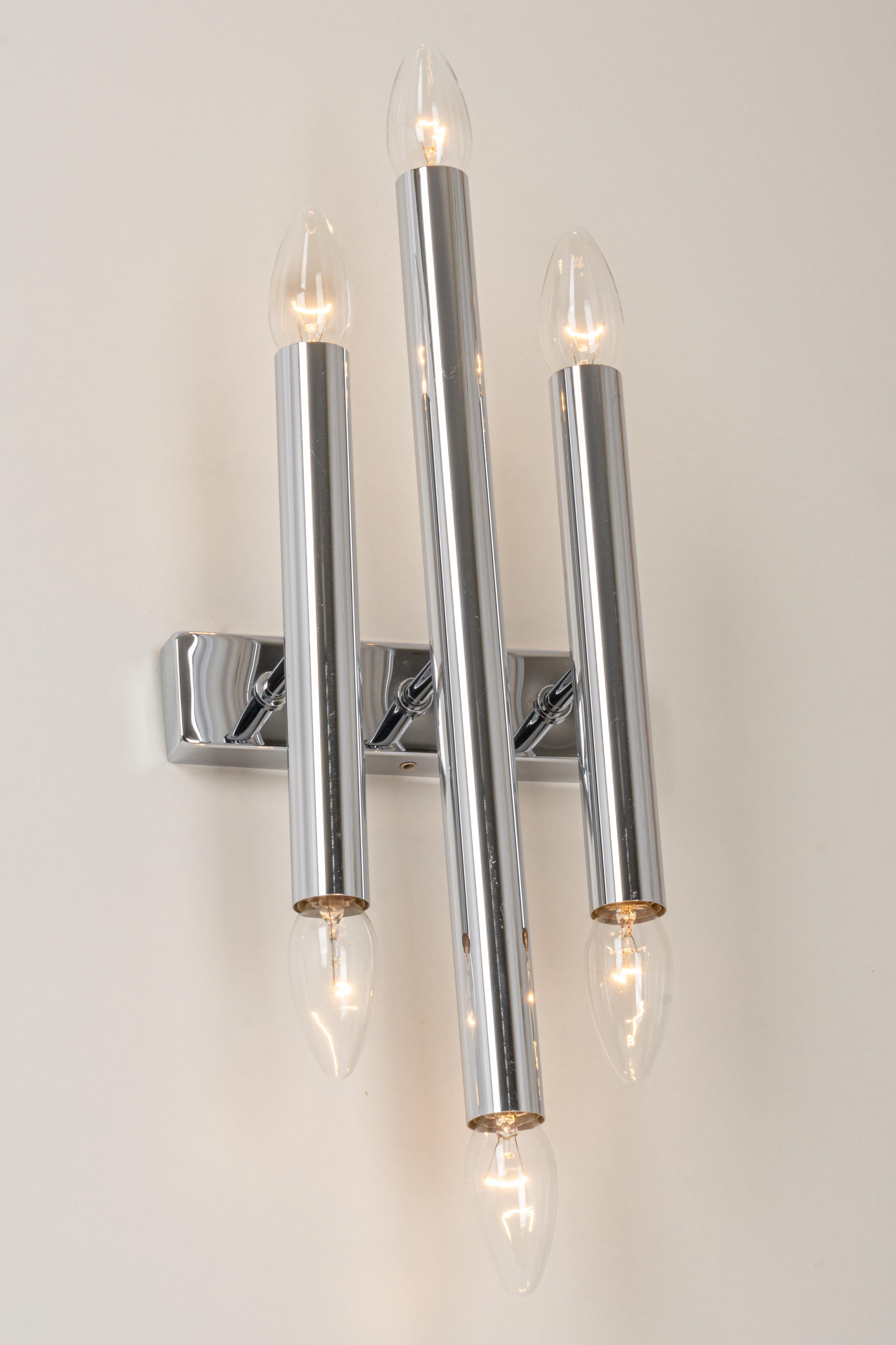 Pair of Large Italian Chrome Wall Sconces Sciolari Style, 1970s For Sale 1