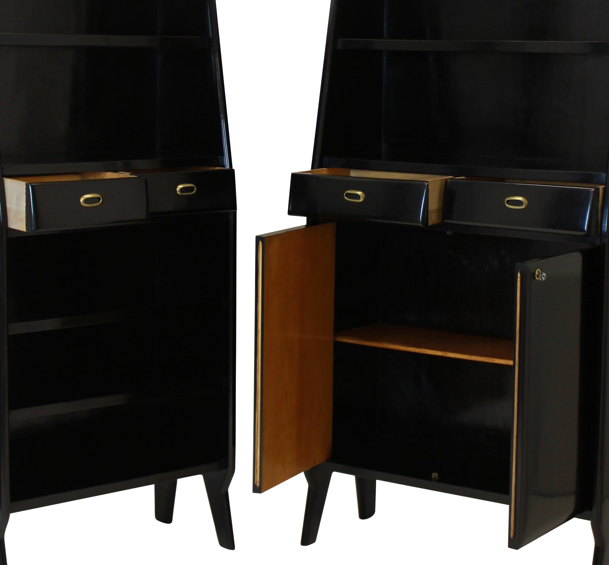 Pair of Large Italian Ebonized Architectural Bookcases In Good Condition In London, GB