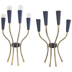 Pareja de grandes candelabros italianos de latón de cuatro brazos estilo Stilnovo, Milán