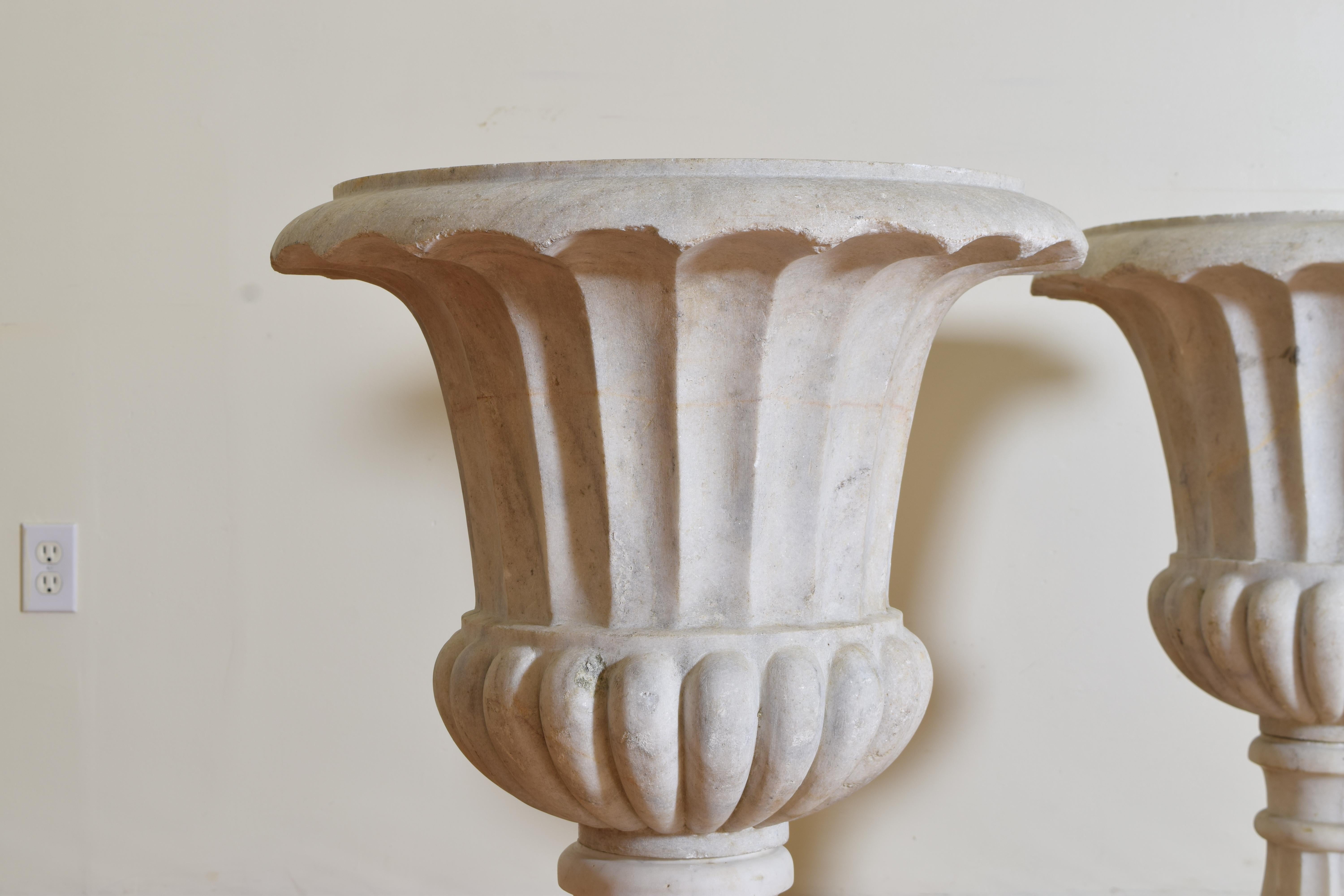 Pair of Large Italian Marble Urns from the Late 18th Century 3