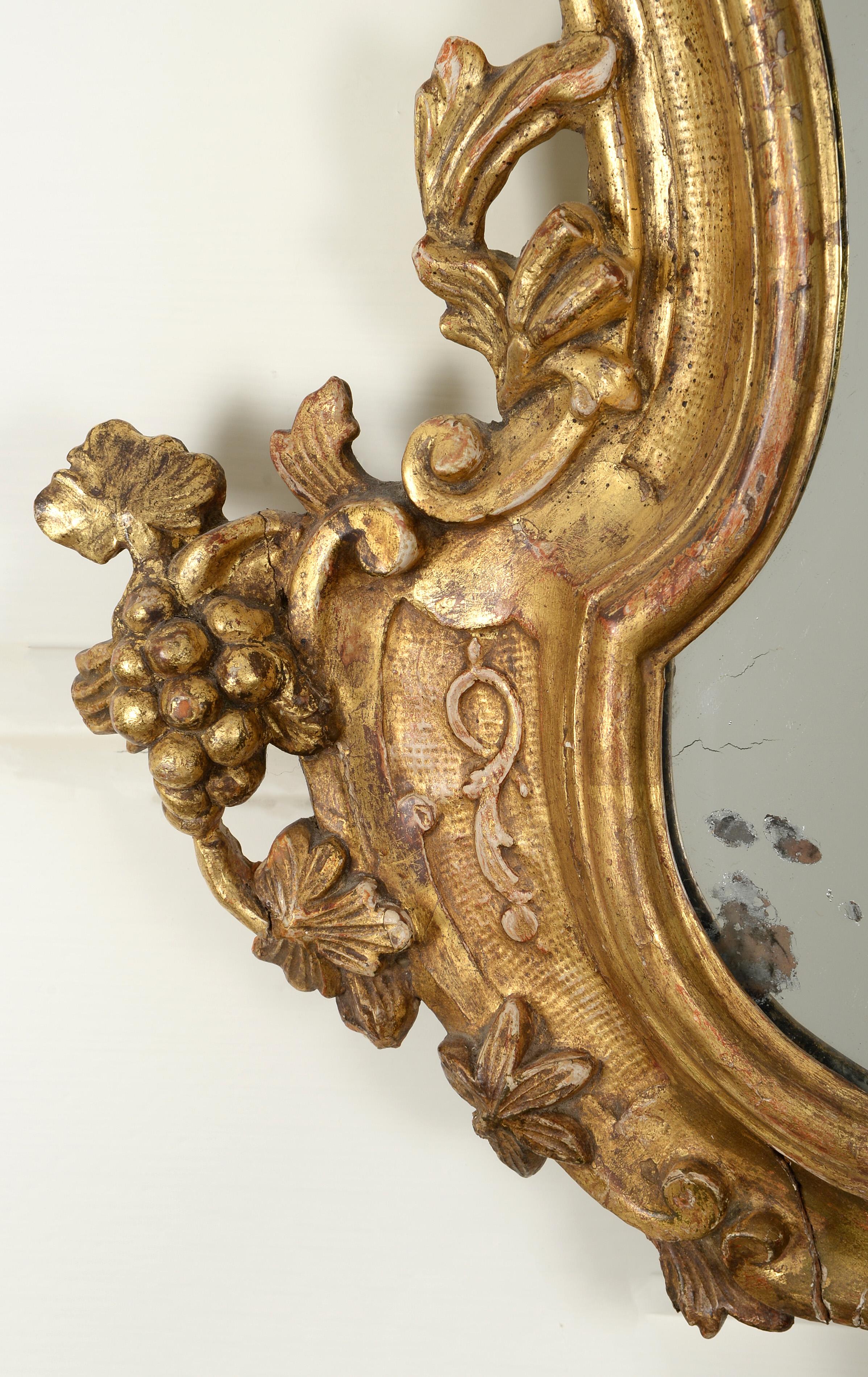 Pair of Large Italian Rococo Giltwood Mirrors (Girandoles) For Sale 1
