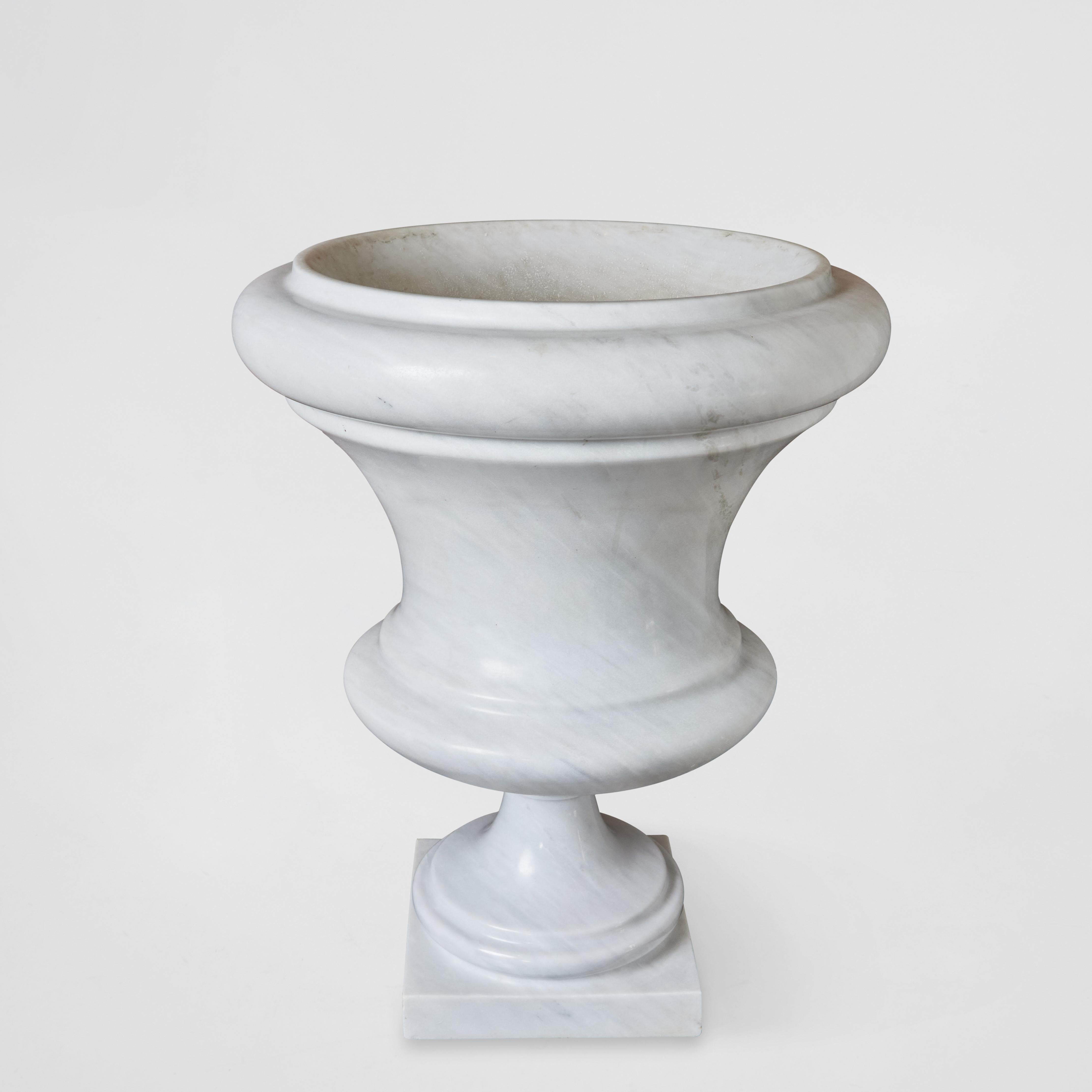 20th Century Pair of Large Italian White Carrara Marble Urns For Sale