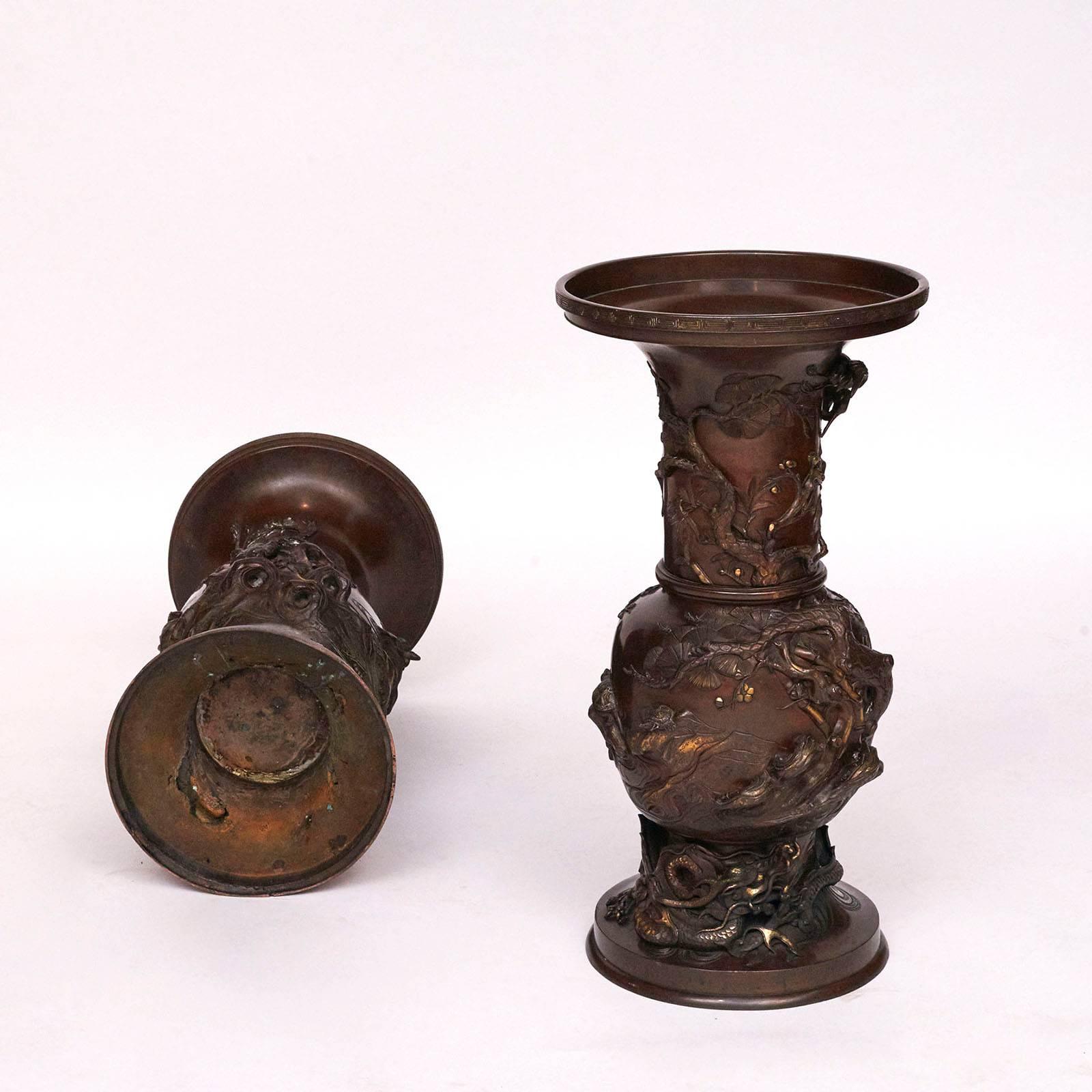19th Century Pair of Large Bronze Japanese Vases, Meiji Period For Sale