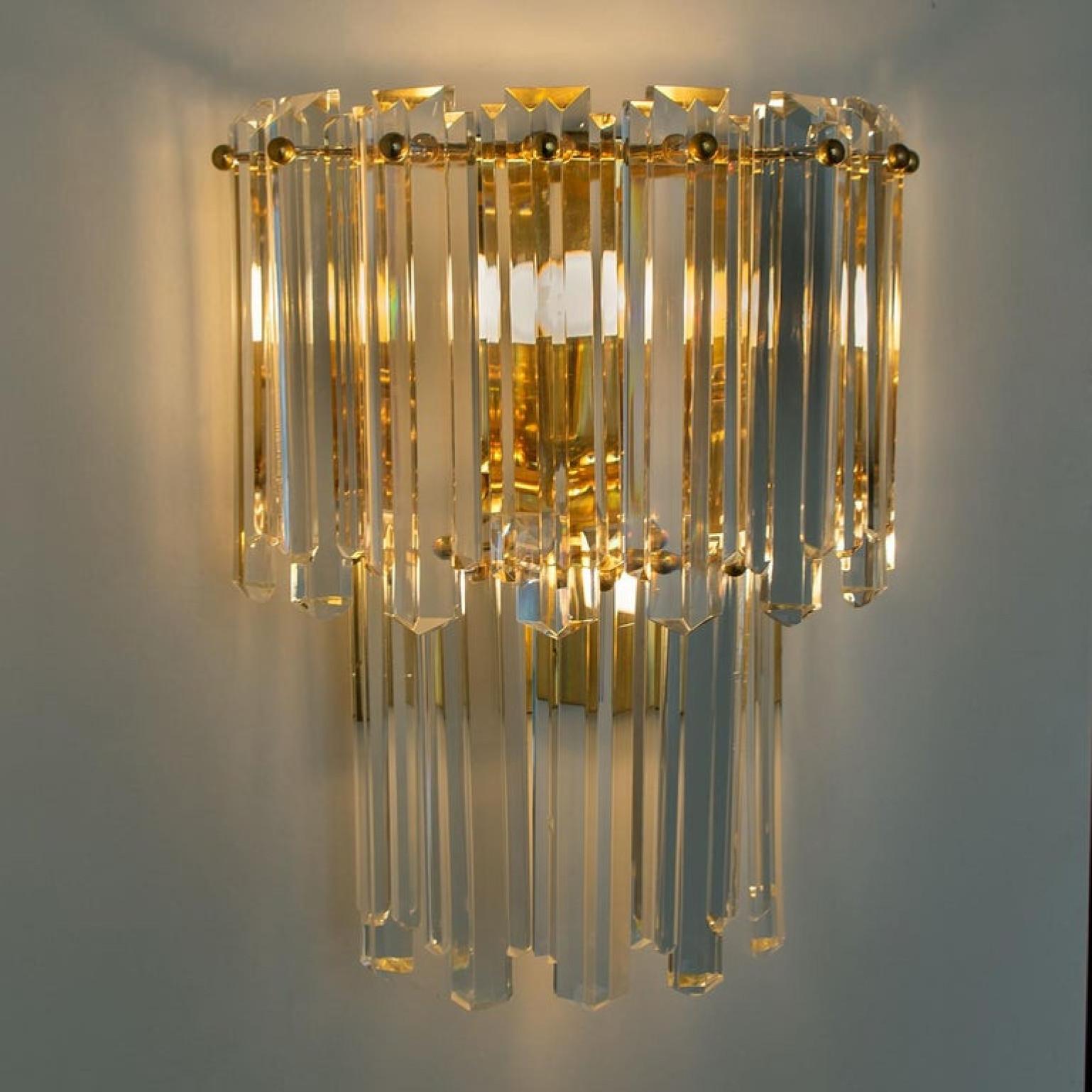 Plated Pair of Large J.T. Kalmar Faceted Glass and Gilt Brass Sconces, Vienna, 1960s For Sale