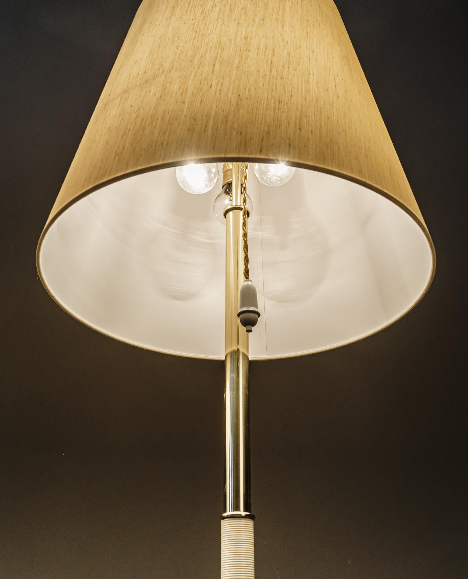 Pair of Large J.T. Kalmar Floor Lamps 'Helios' Mod. 2035, Brass 1960s For Sale 7