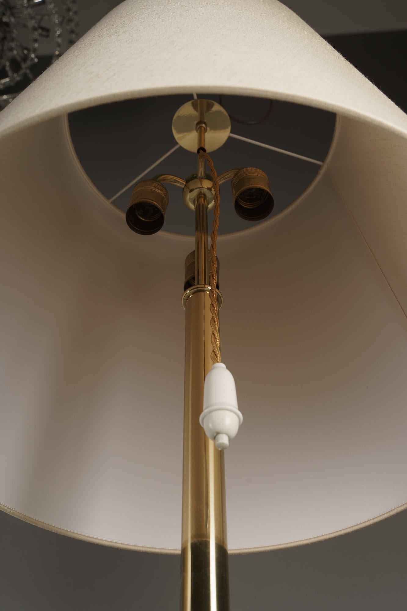 Mid-Century Modern Pair of Large J.T. Kalmar Floor Lamps 'Helios' Mod. 2035, Brass 1960s For Sale
