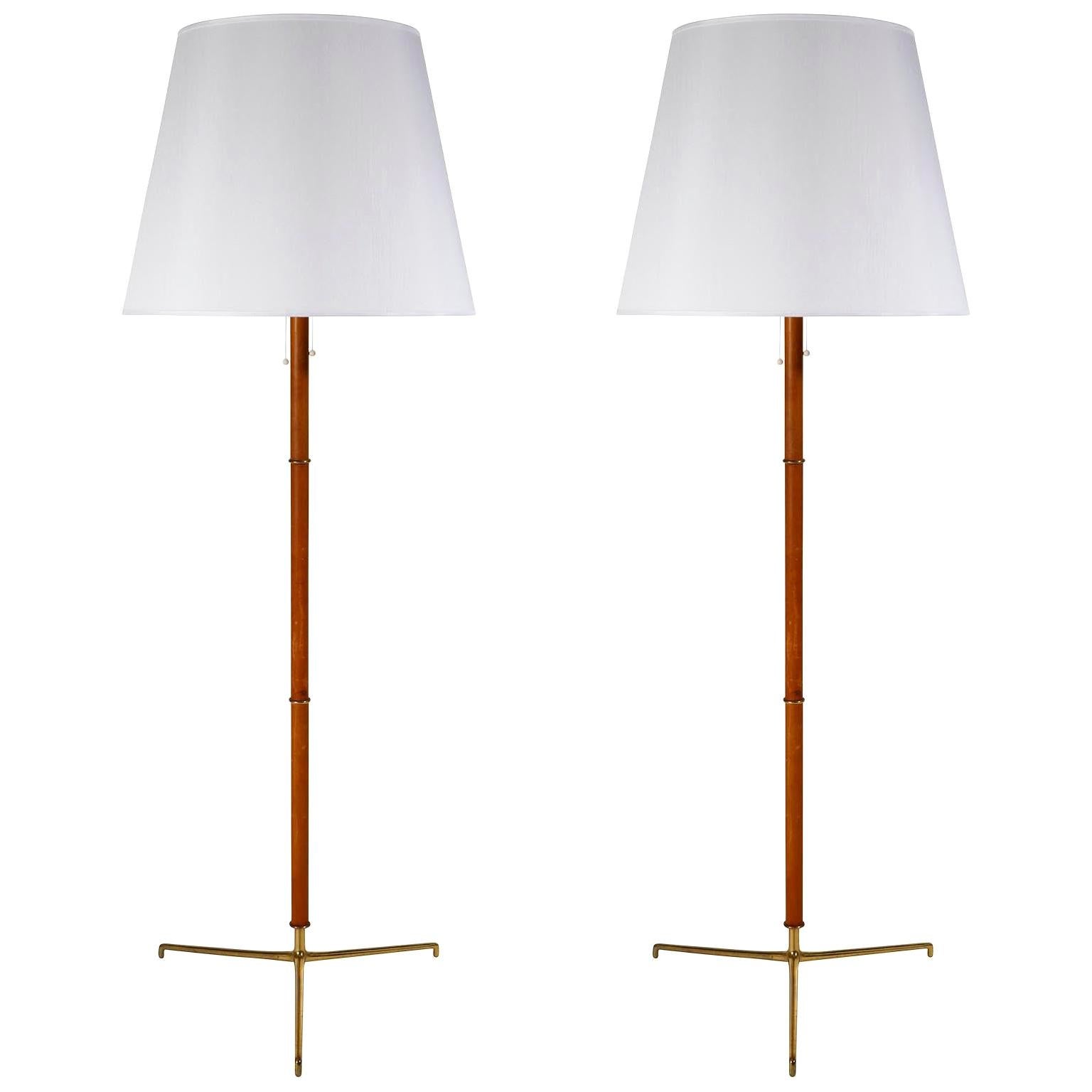 Pair Mid-Century Modern Floor Lamps Cognac Brown Leather Brass Tripod Base, 1960 For Sale