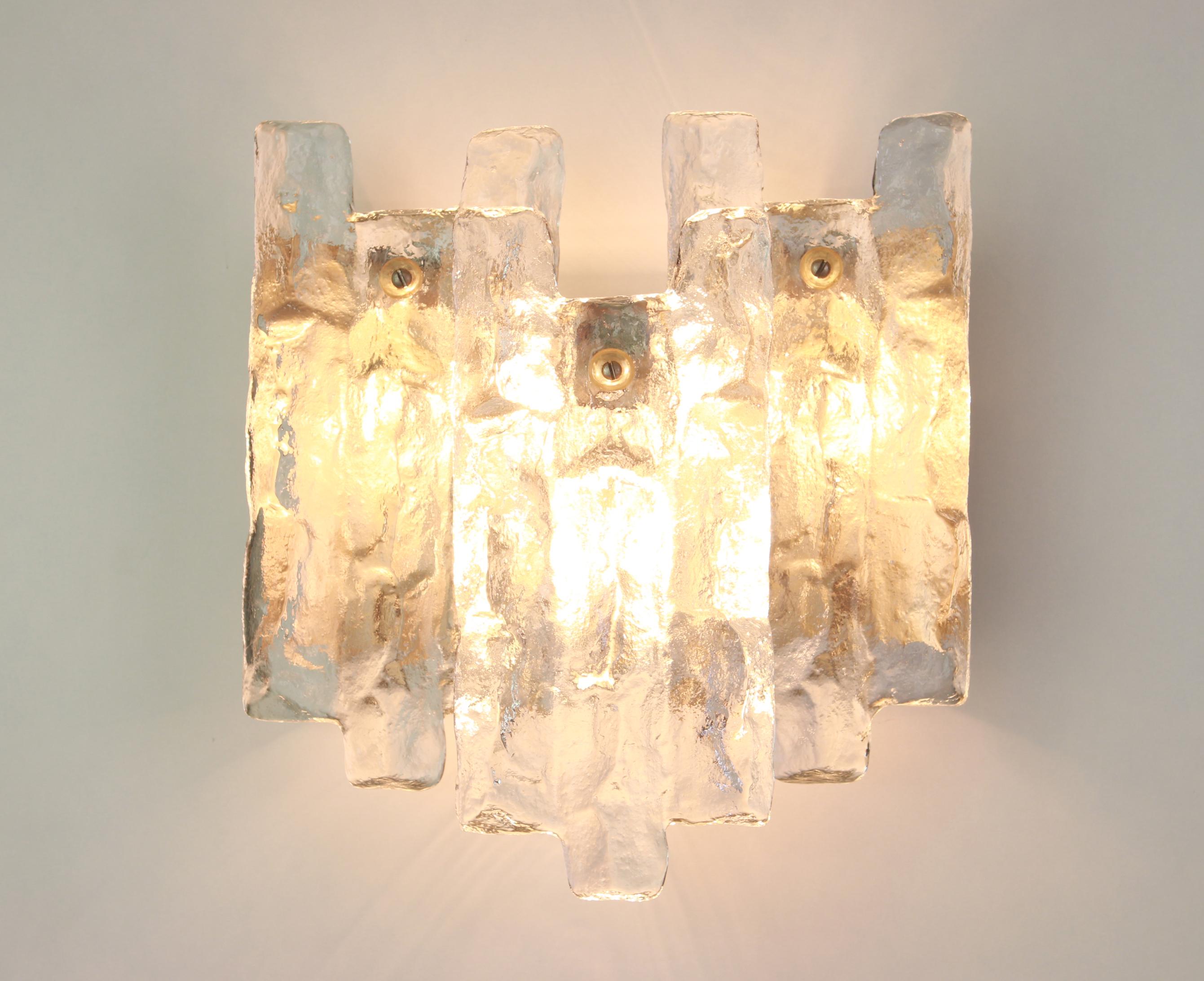 Coppia di grandi lampade a parete a forma di sconsiderata Kalmar, Austria, anni '60 In condizioni buone in vendita a Aachen, NRW