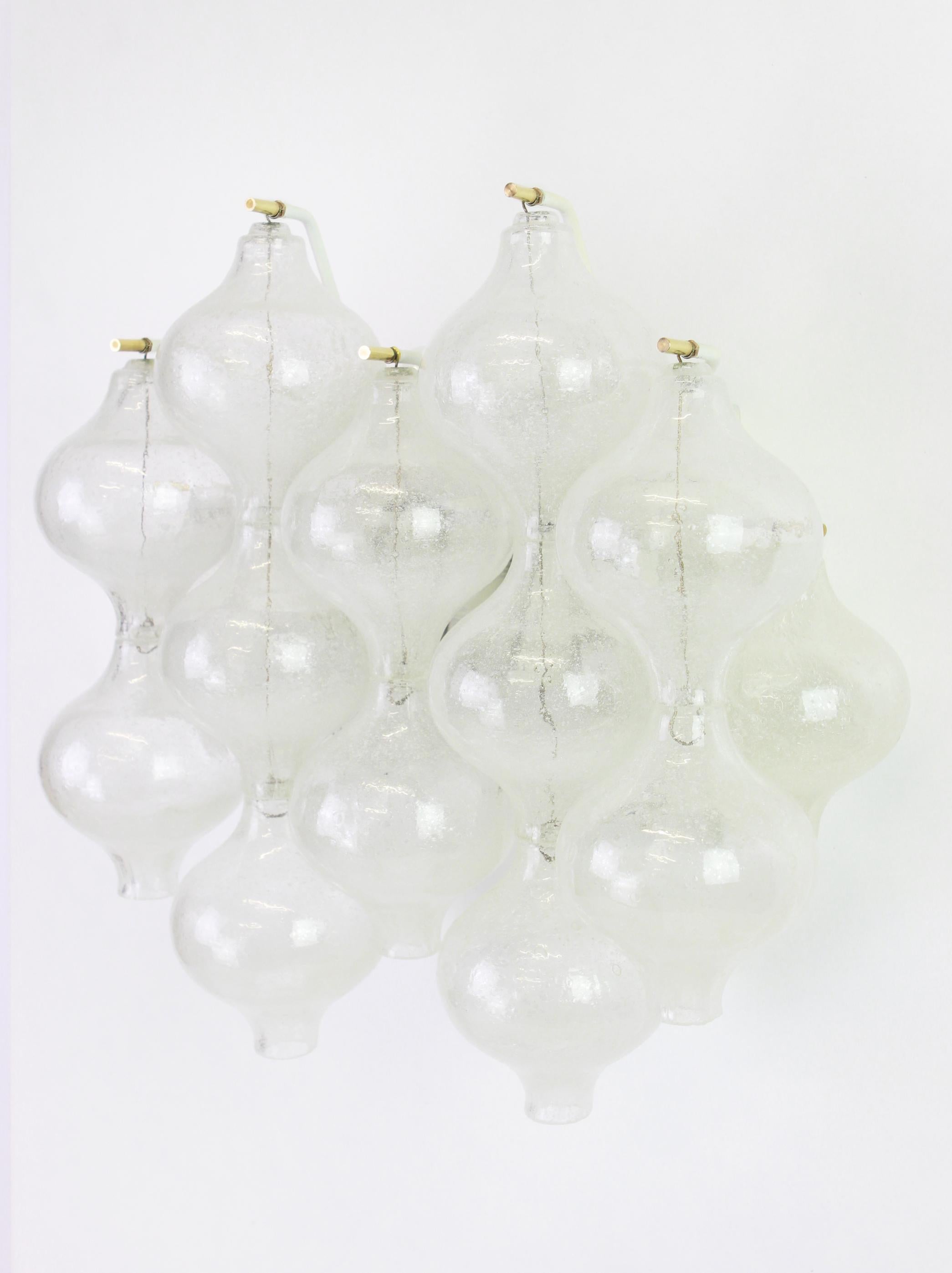 1 of 4 Pairs of Large Kalmar 'Tulipan' Sconces Wall Lights, Austria, 1970s For Sale 8