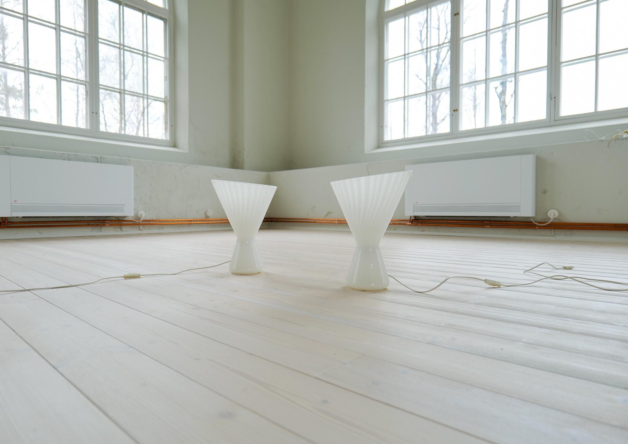 Mid-Century Modern Pair of Large Large Classic white murano table lamps Italy 1970s For Sale