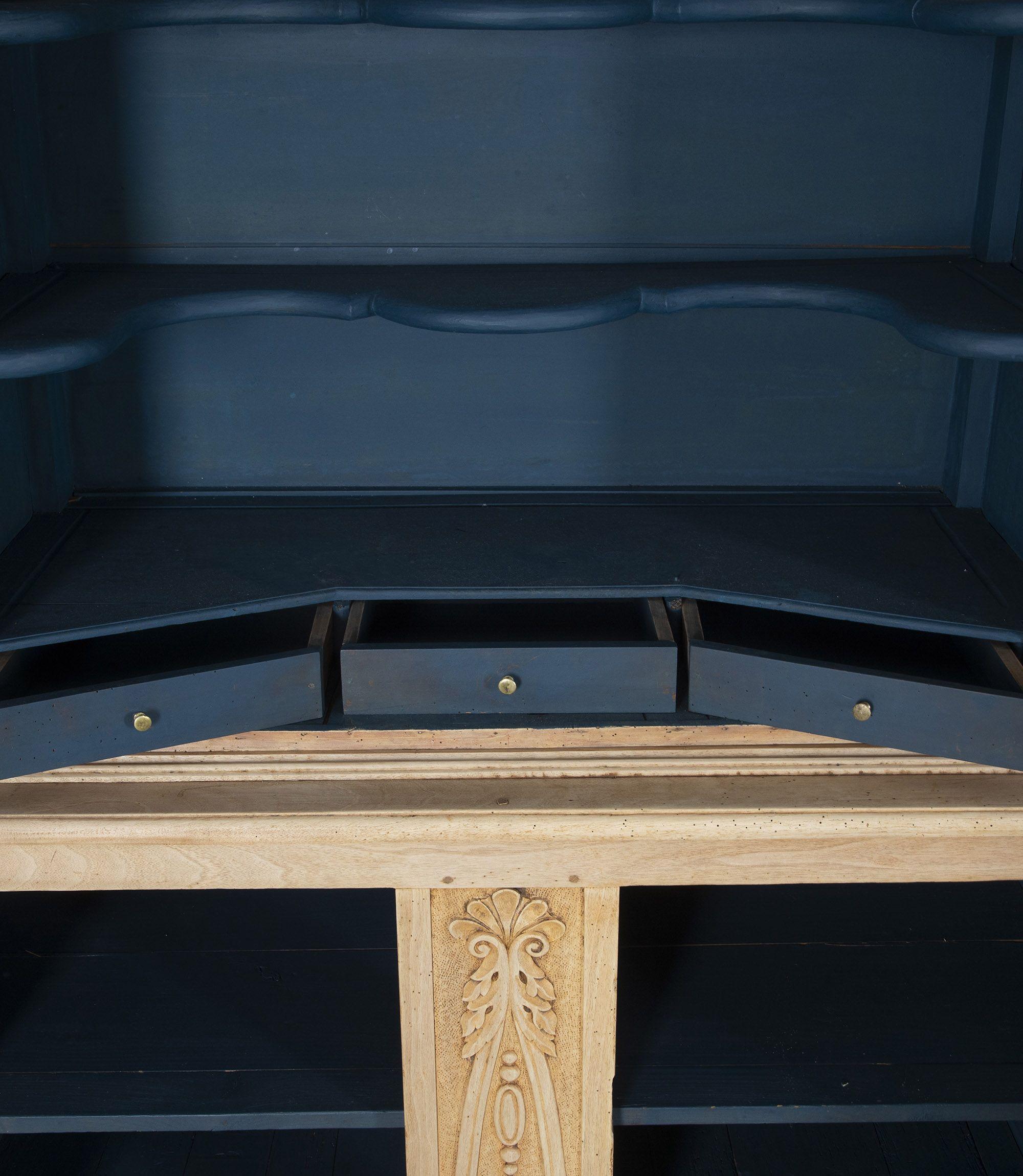 Pair of Large Late 19th Century French Bleached Cabinets in vendita 7