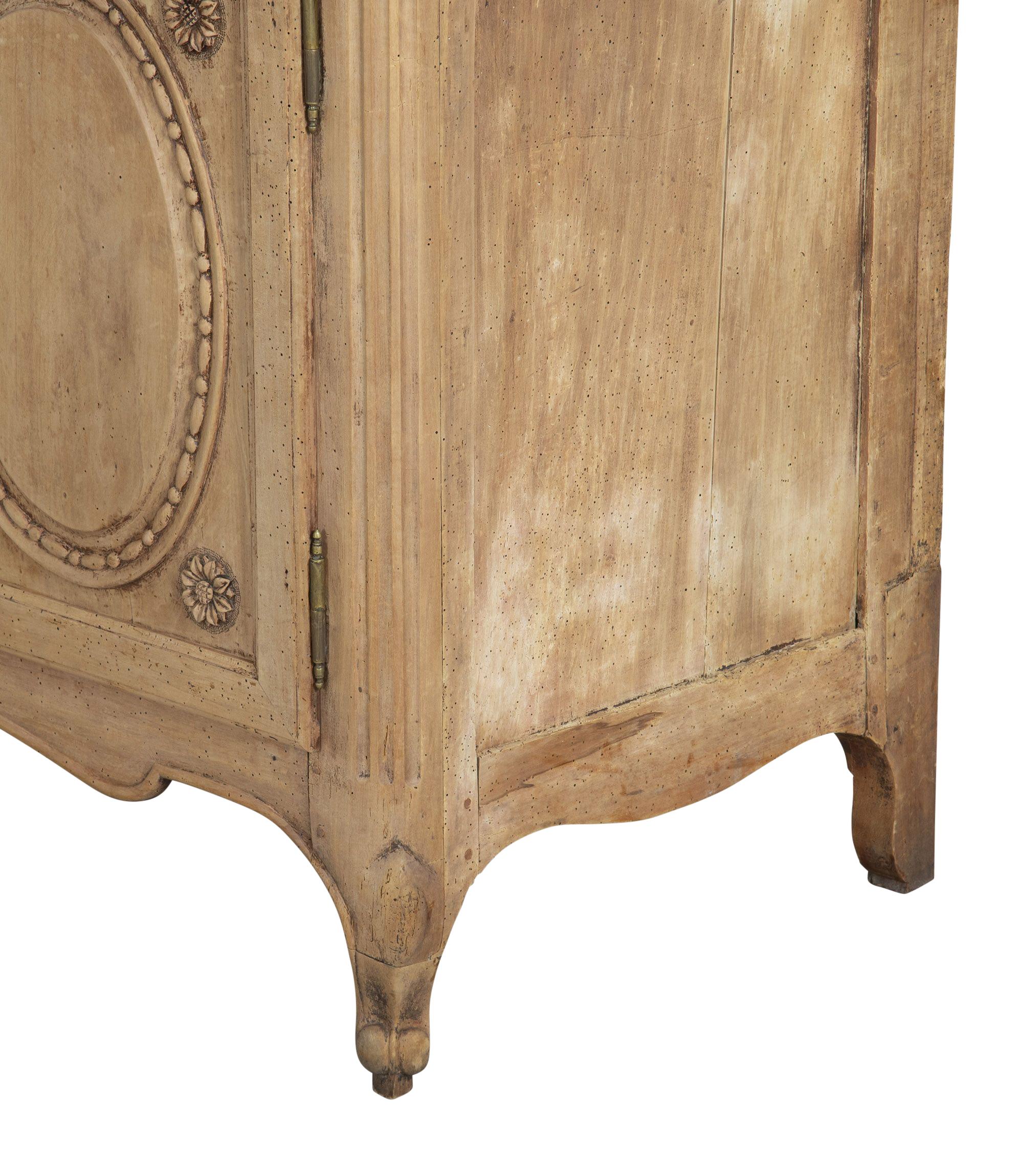 Faggio Pair of Large Late 19th Century French Bleached Cabinets in vendita