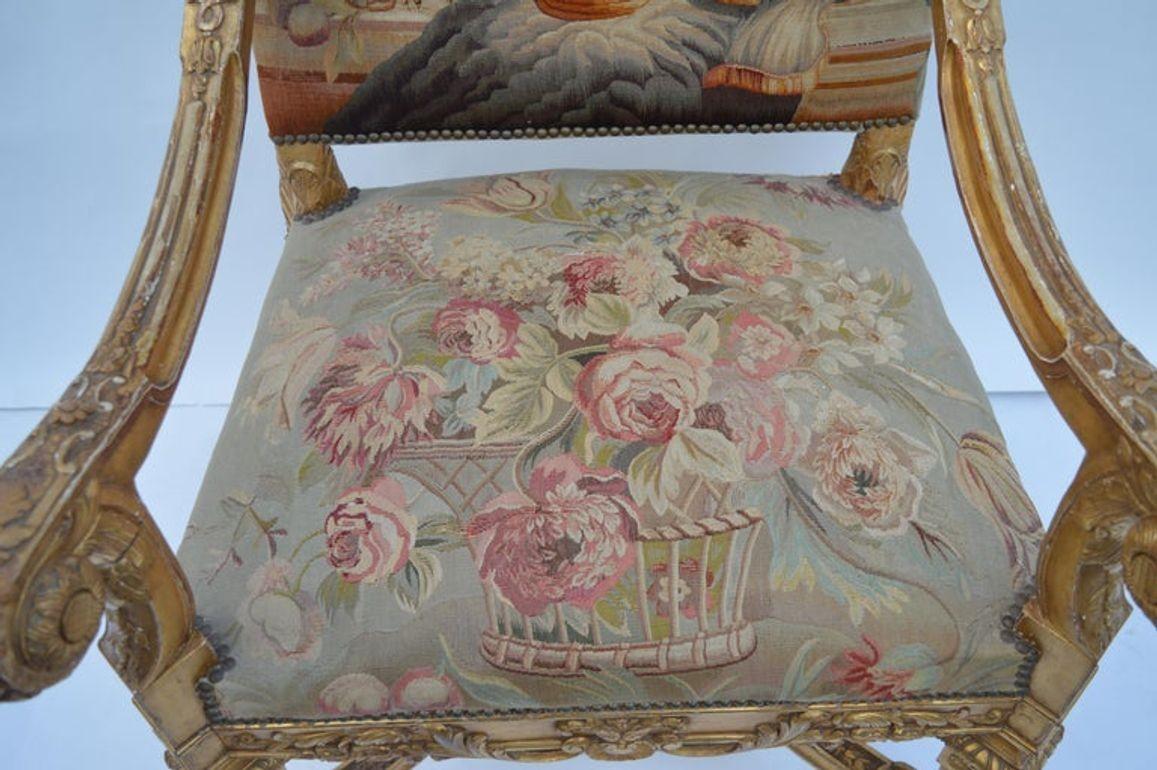 Paire de grands fauteuils en noyer doré de style néoclassique français de la fin du XIXe siècle en vente 4