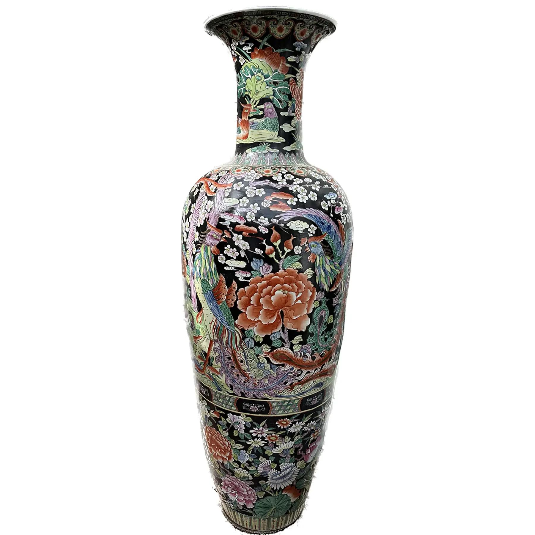 Pair of Large Late 20th Century Blackground Chinese Urns For Sale 1