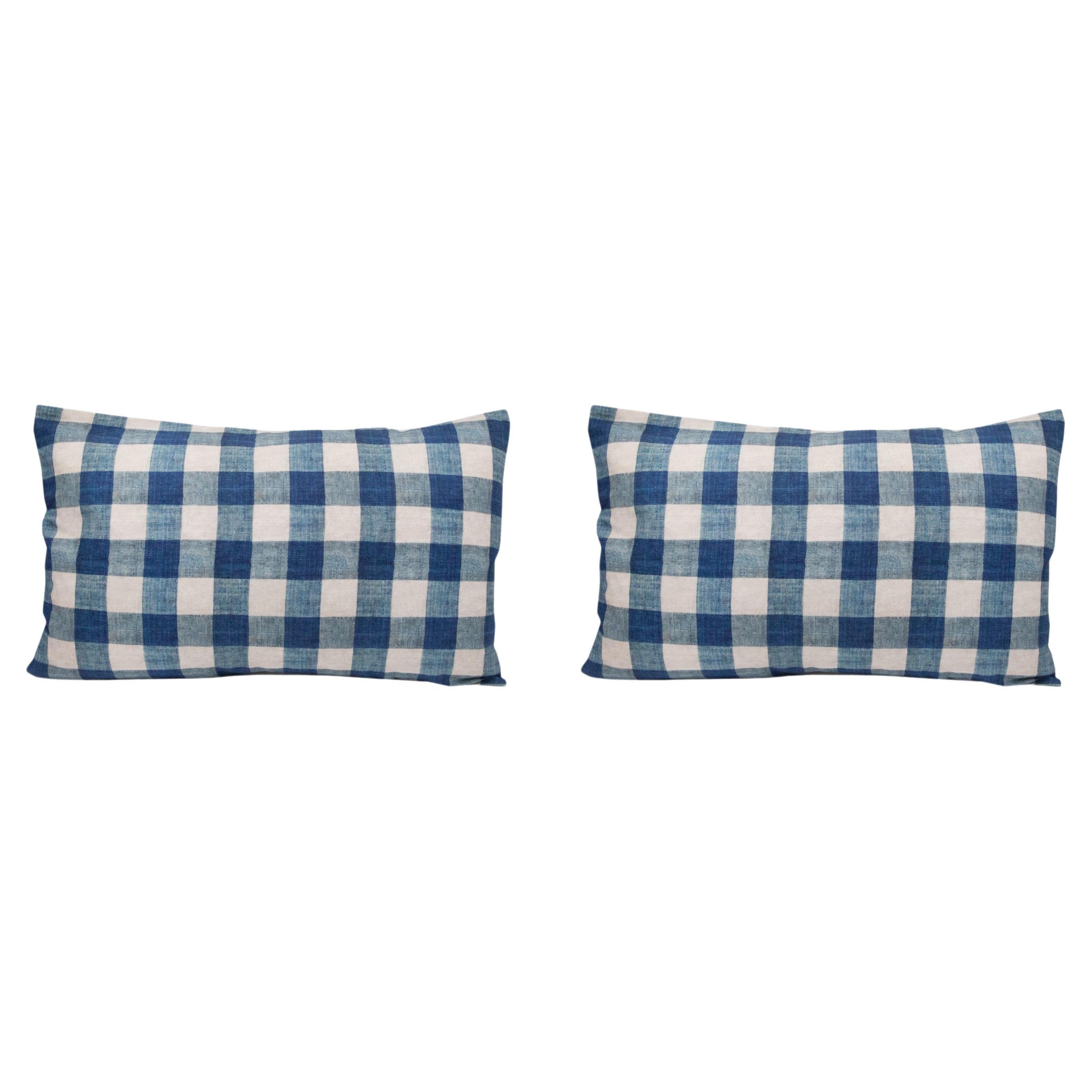 Pair of Large Linen Pillow Cushions - Carreaux Indigo pattern - Made in Paris For Sale