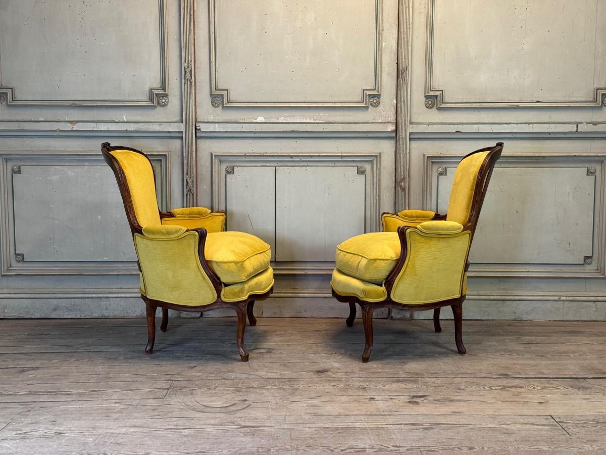XIX secolo Coppia di grandi poltrone bergère Luigi XV, timbrate da François Foliot in vendita
