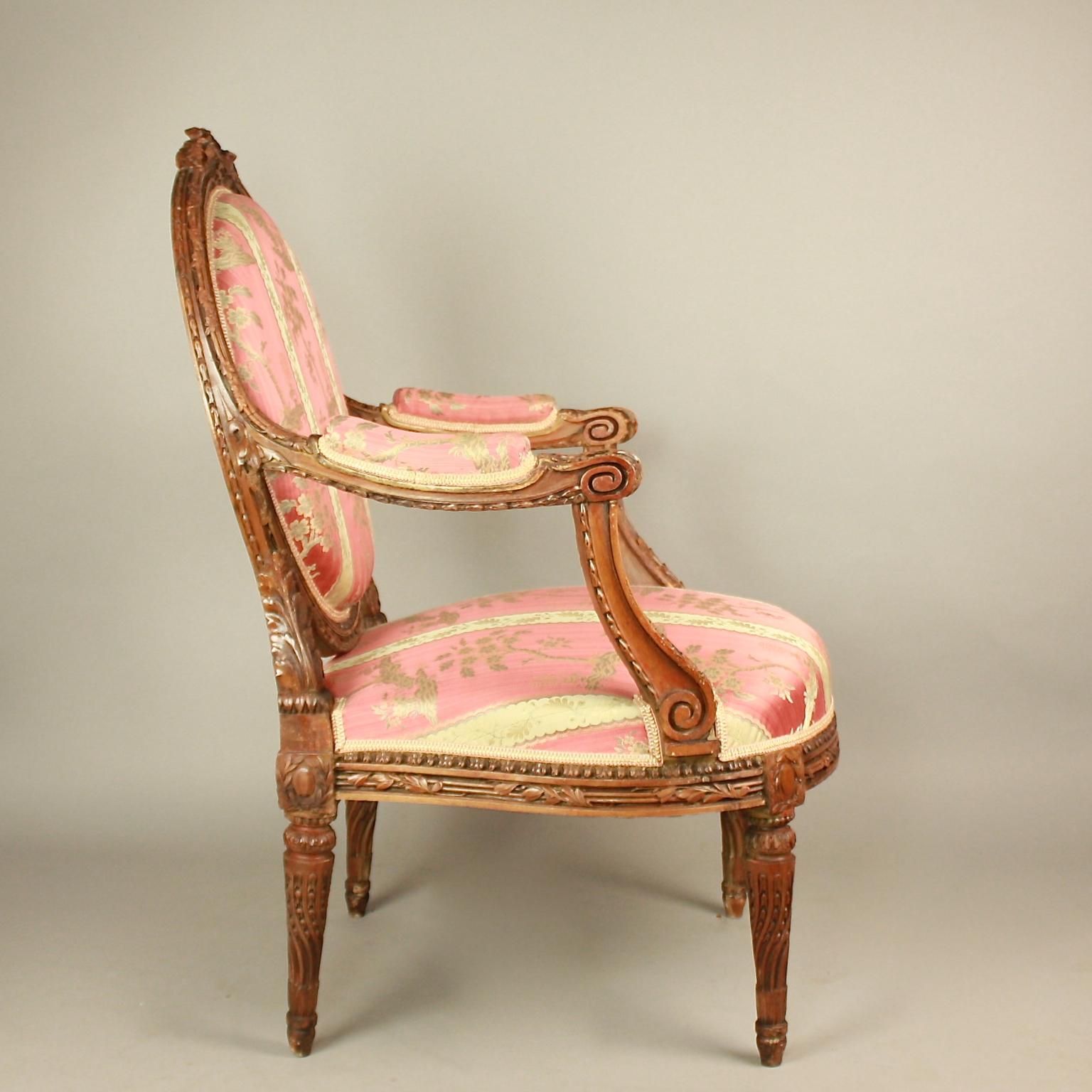 Pair of 19th Ct. Louis XVI Style Walnut Fauteuils or Armchairs after J.-R. Nadal In Good Condition In Berlin, DE