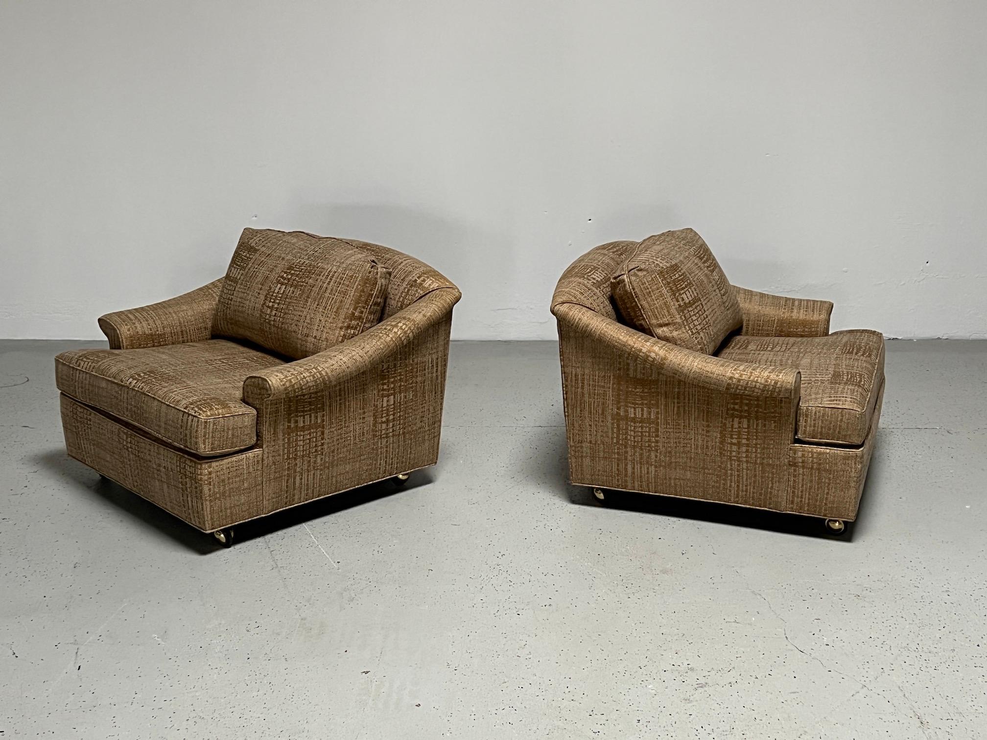 Mid-20th Century Pair of Large Lounge Chairs and Ottoman by Edward Wormley for Dunbar For Sale
