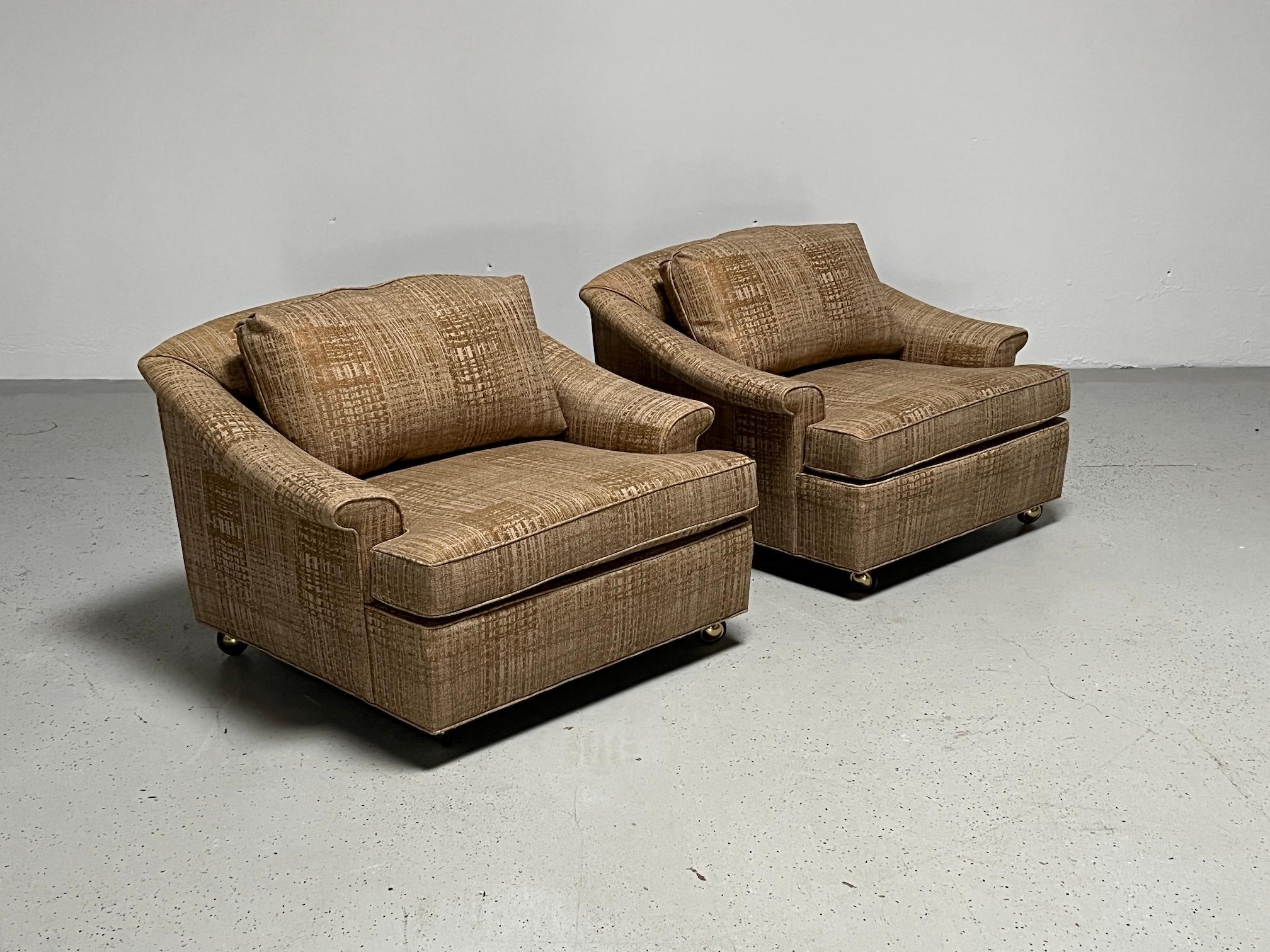 Pair of Large Lounge Chairs and Ottoman by Edward Wormley for Dunbar For Sale 3