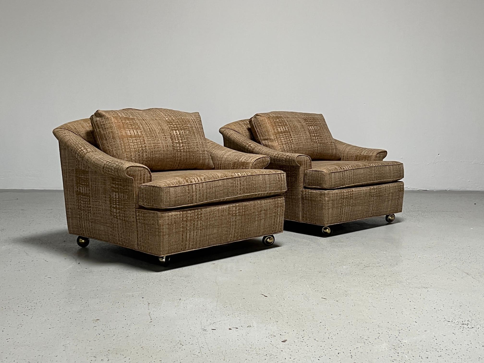 Pair of Large Lounge Chairs and Ottoman by Edward Wormley for Dunbar For Sale 4