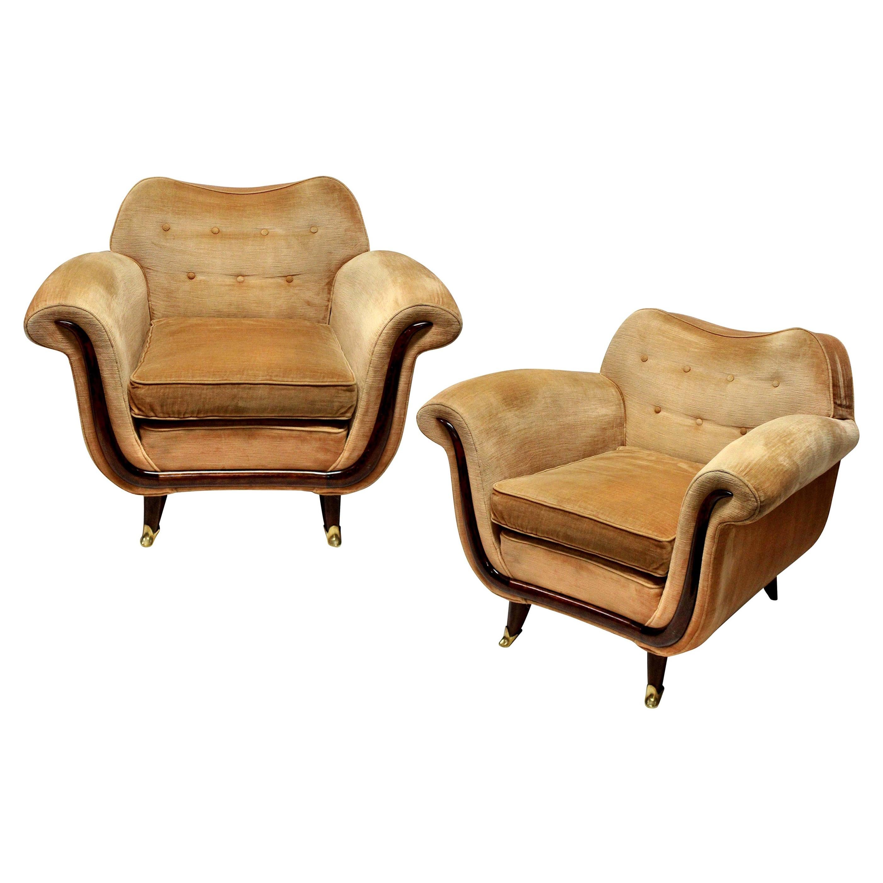 Pair of Large Lounge Chairs by Guglielmo Ulrich