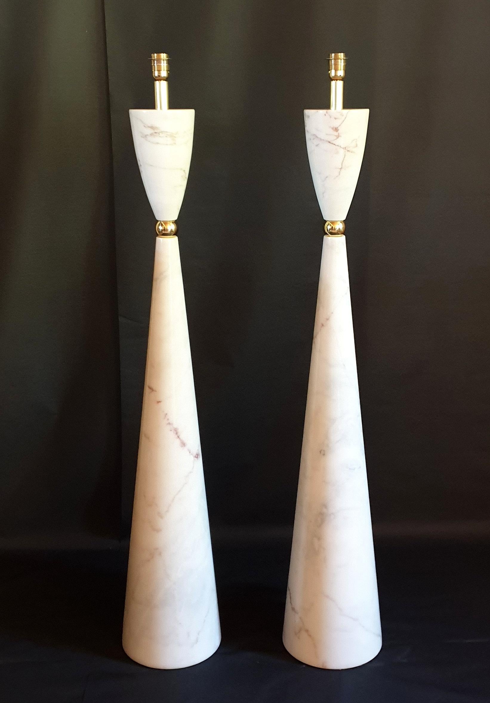 Late 20th Century Pair of Large Marble and Brass Mid-Century Modern Floor Lamps, Italy, 1980s