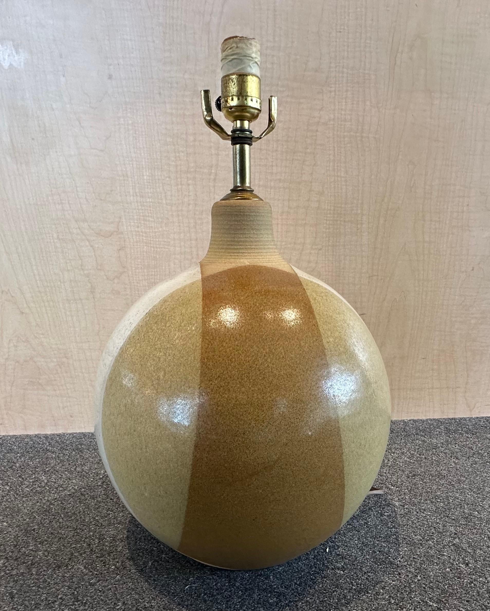 Pair of Large MCM Studio Pottery Stoneware Table Lamps by Larry & Terry Brown For Sale 4